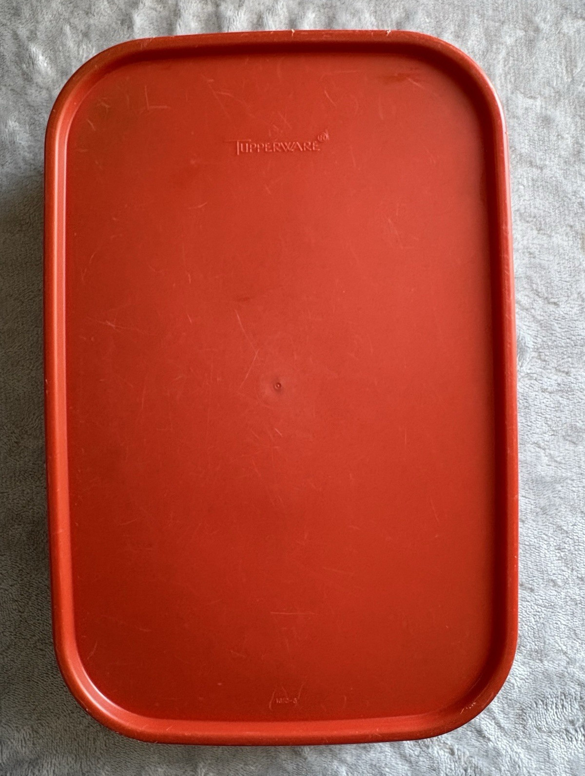 Tupperware Rectangular Food Storage Container Clear/Red Snap Lid 8 1/2 Cups