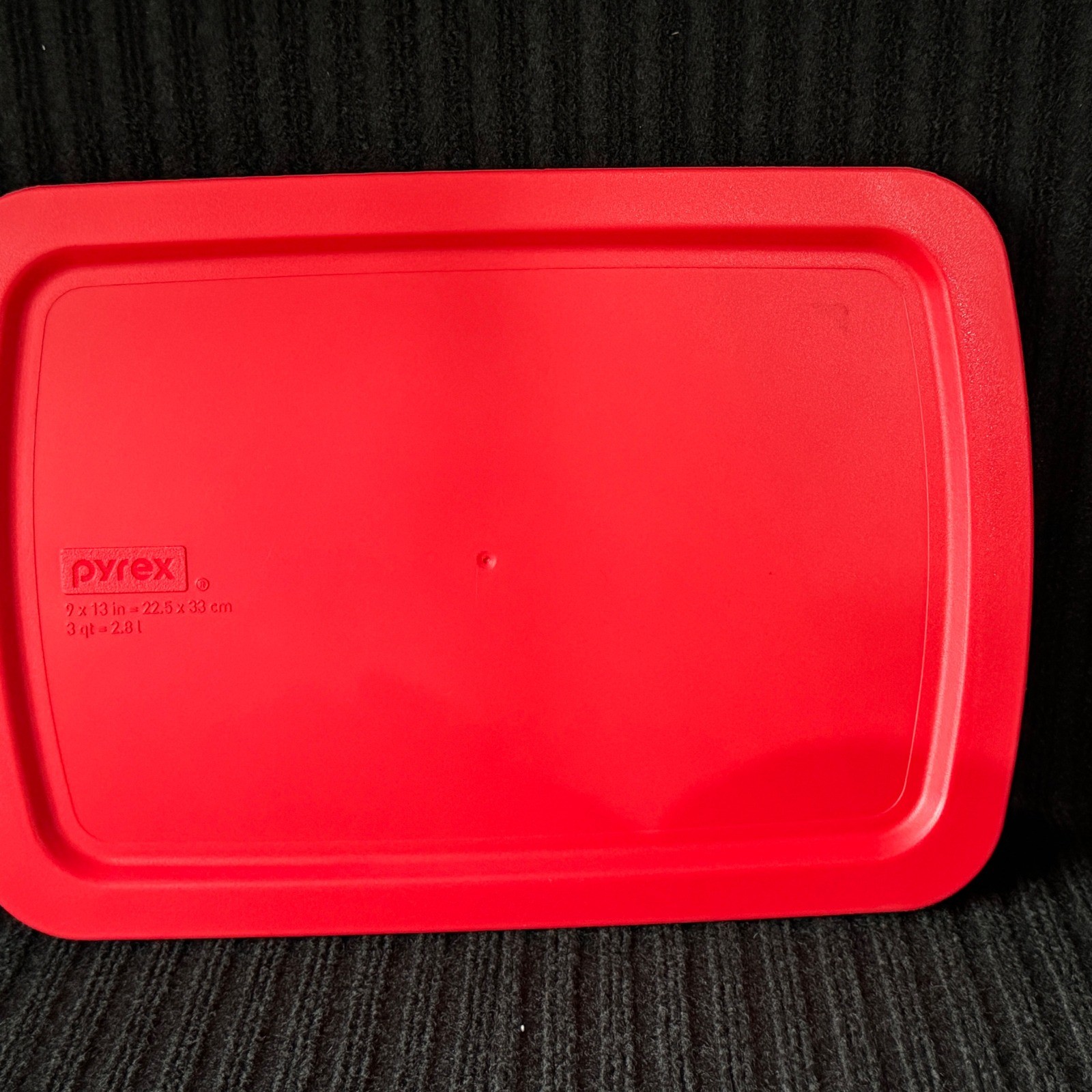 Pyrex Red Plastic Replacement Lid C-233-PC 9×13 3qt 2.8L Rectangular USA