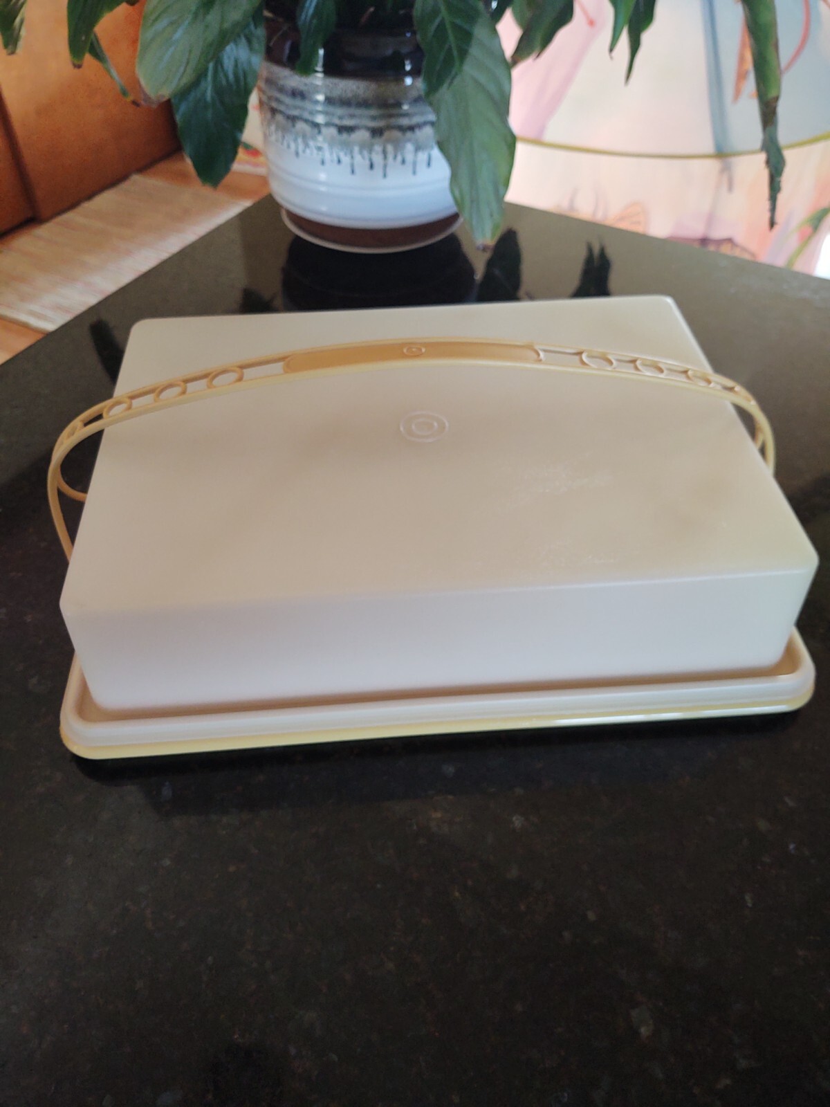 LARGE SHEET CAKE KEEPER CARRIER 3 PIECE SET 13 X 9 HARVEST GOLD TUPPERWARE