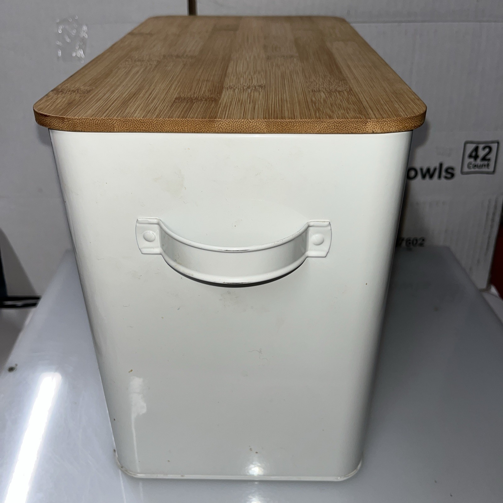 Metal Bread Bin – Bread Box with Bamboo Lid and Integrated Chopping Board 33×23