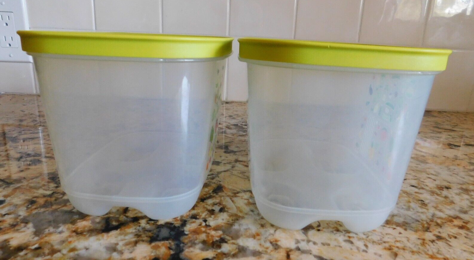 TUPPERWARE 2 Fridgesmart Small Deep 1-3/4 Qt Container Margarita Green 7286 7287