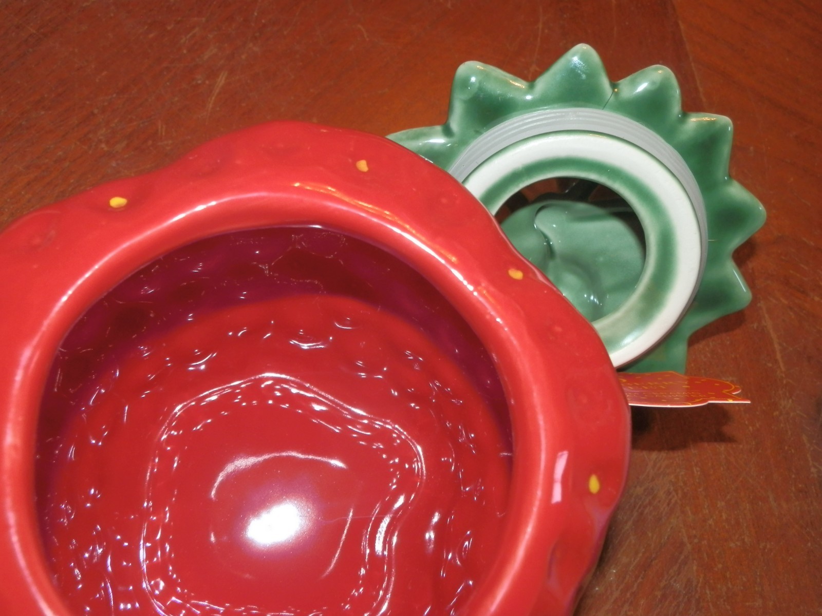 10 Strawberry Street Ceramic Strawberry Snack Container Red Figural Canister 10″