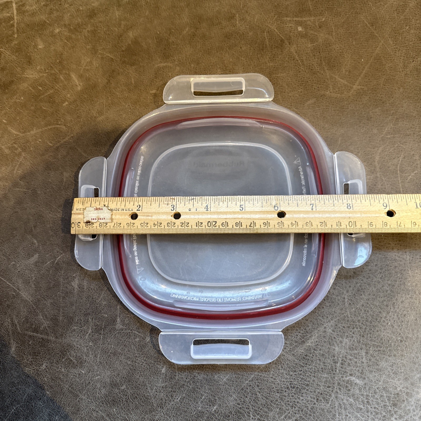 Rubbermaid Replacement Lid Seal 7L00 6.5×6.5 Red Inner Seal