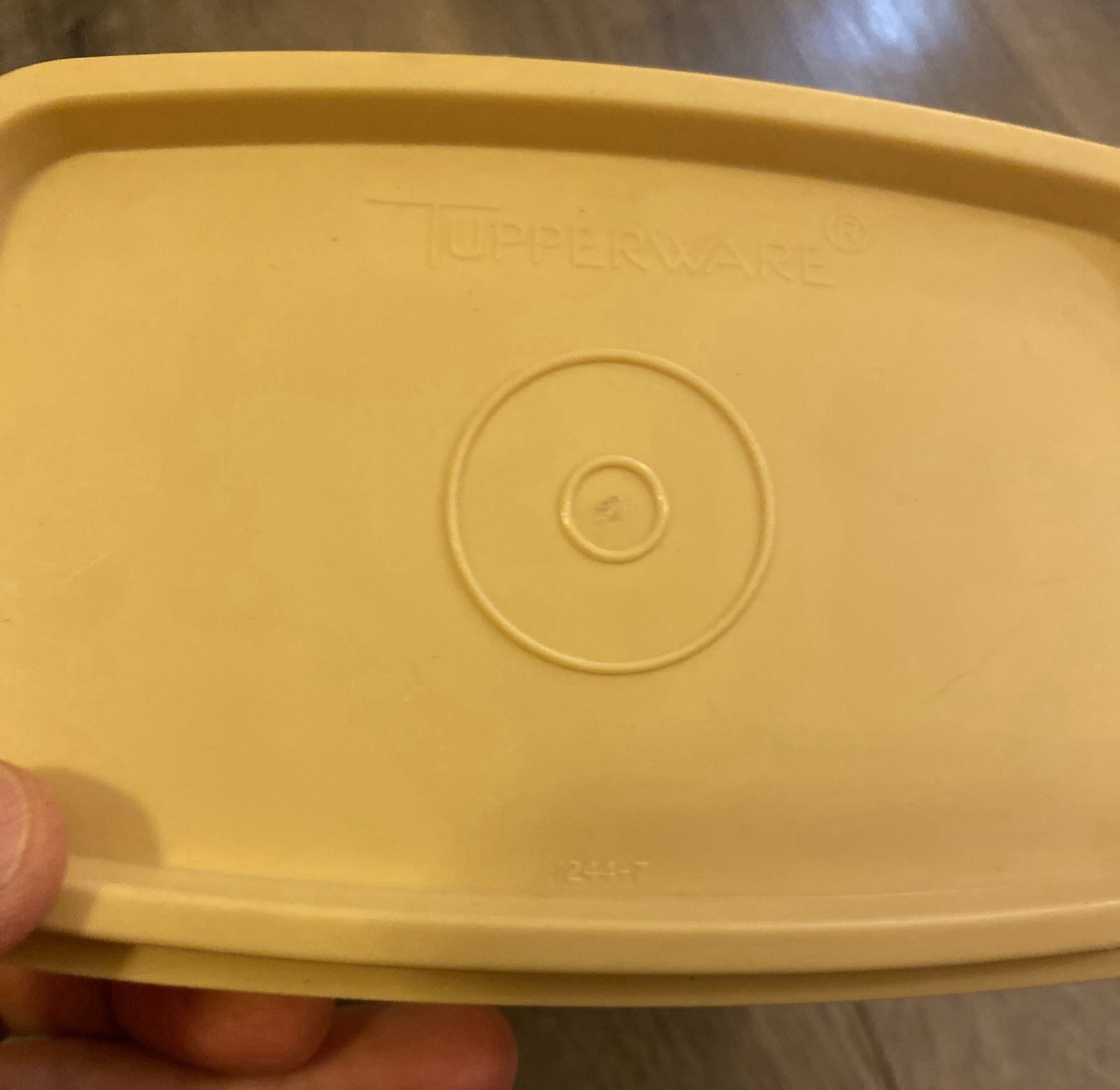 Tupperware Yellowish Lid W Clear Storage Rectangle Container 6×4.5x4x4” Vtg EUC