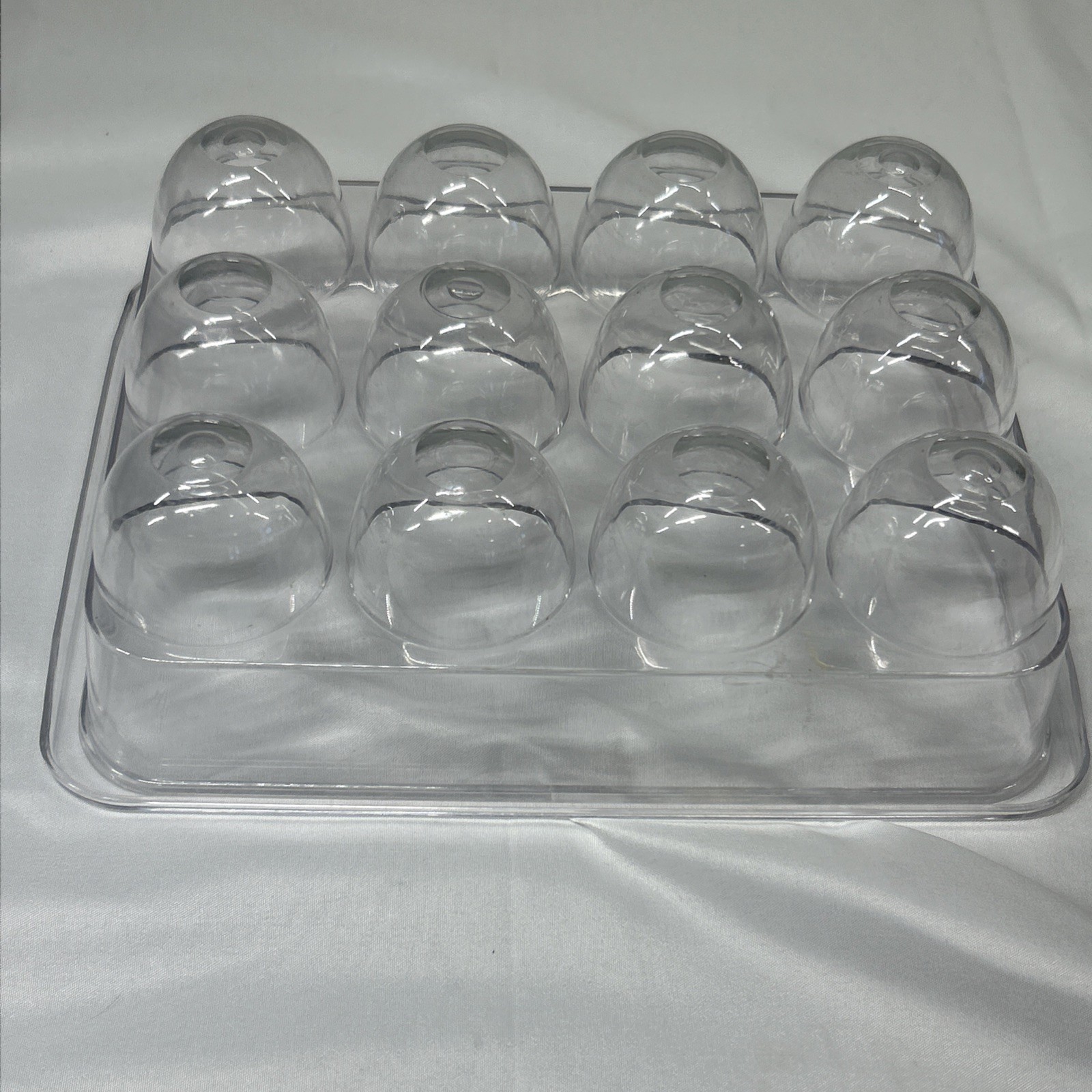 Plastic Egg Storage Tray Holder for Refrigerator, 12 Eggs – Clear