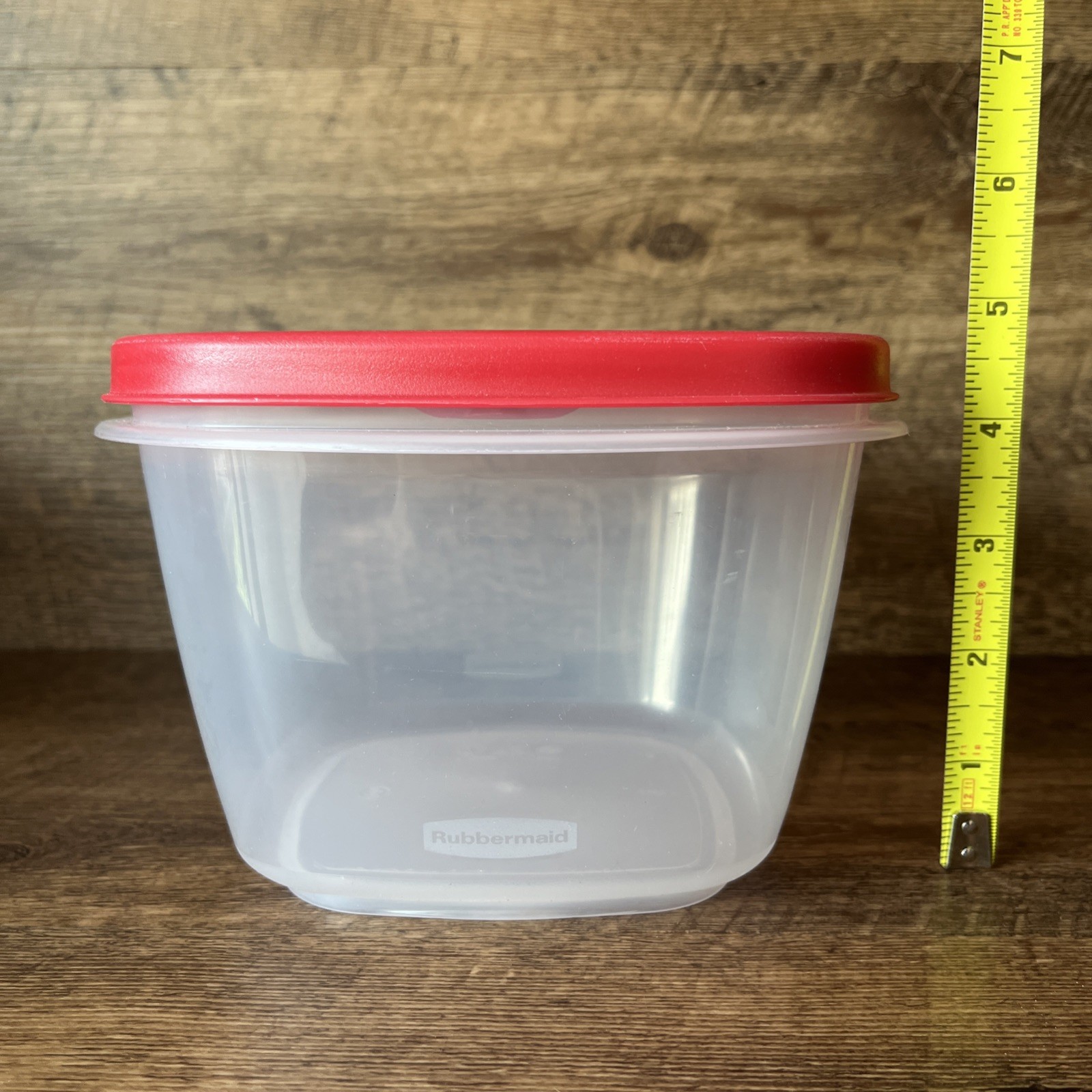 Rubbermaid 7 Cup 1.6 L Containers 7J63 Easy Find Red Snap Lid Vented VERY NICE!