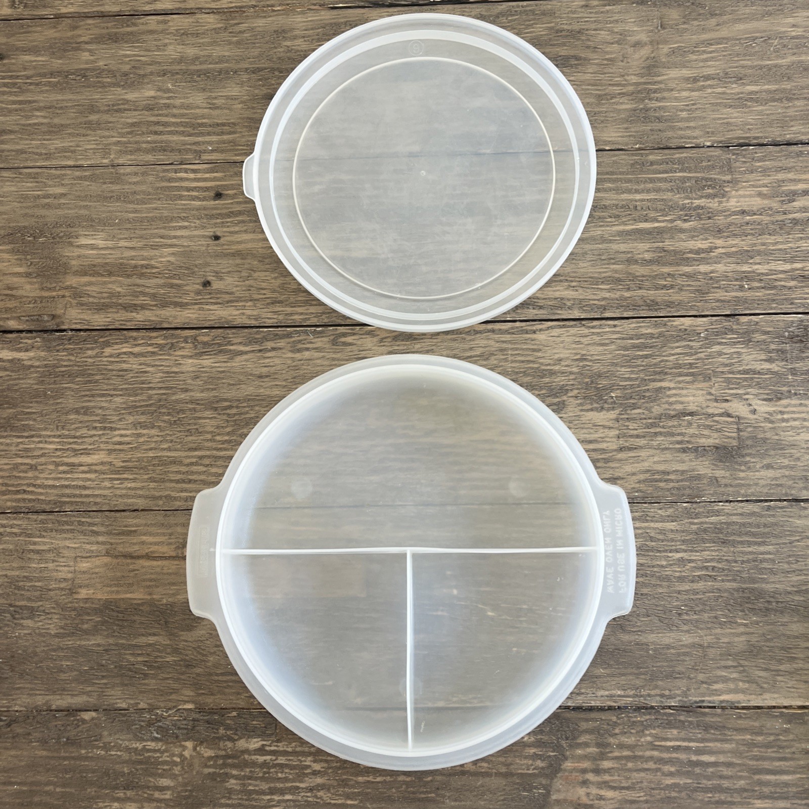 Vtg SUPERSEAL 8.5” Divided Food Storage Container w Lid Microwaveable Clear