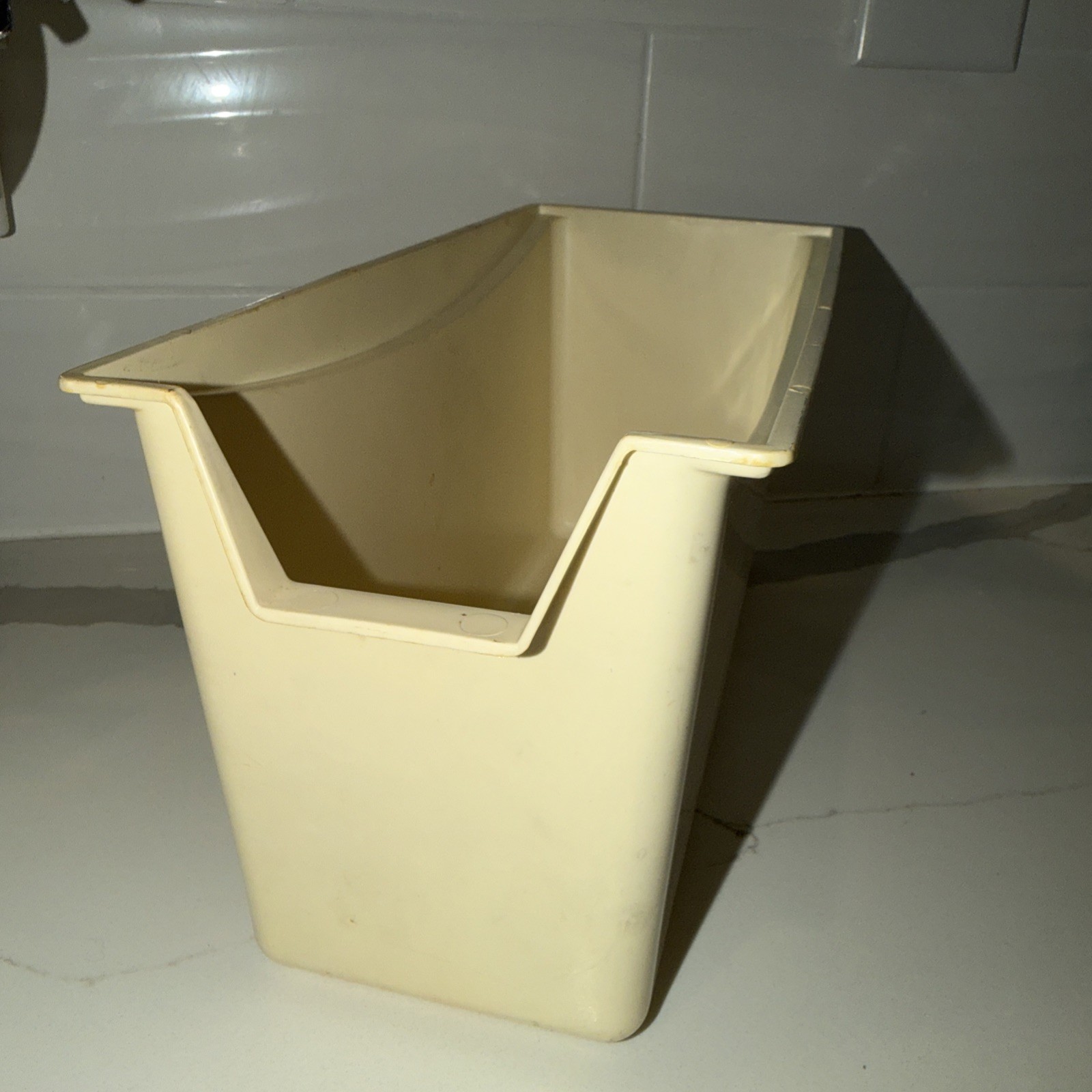 VTG Egg Refrigerator Bin Container Off White 11×5 Plastic Cottage Core Storage