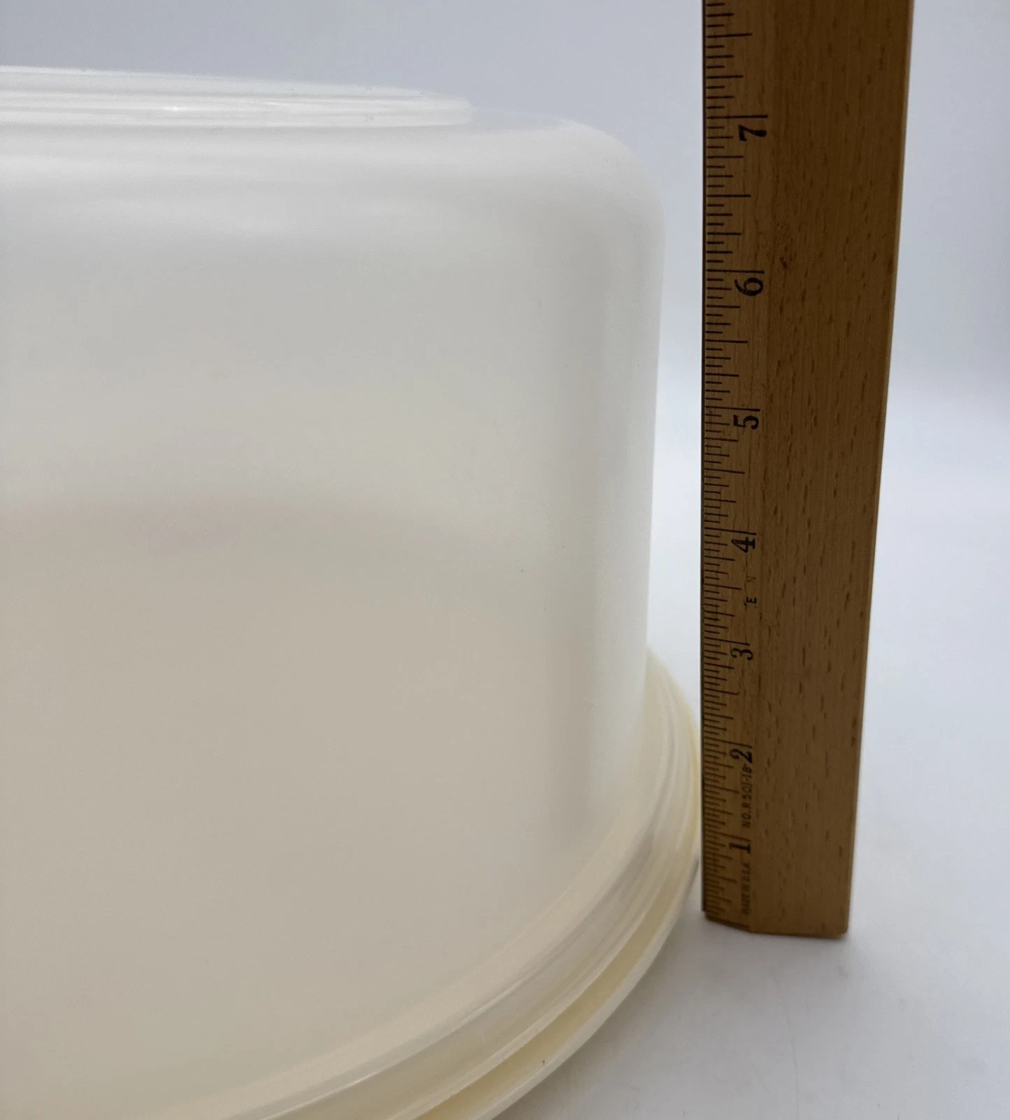 VTG RUBBERMAID SERVIN SAVER Cake Keeper Carrier Container Almond Base 13″x7″