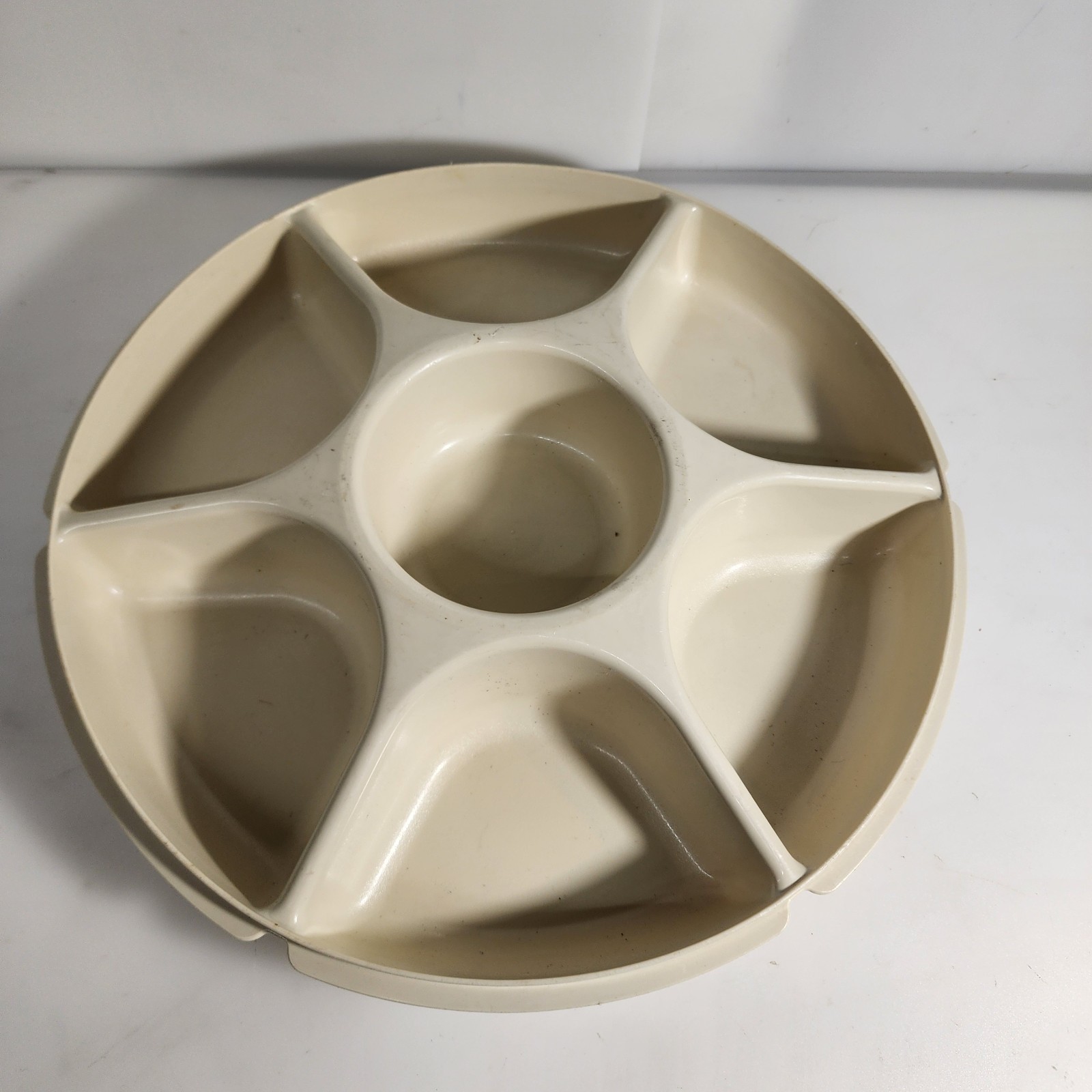Vintage Tupperware 6 Section Snack Serving Tray Almond Lazy Susan Dip Center