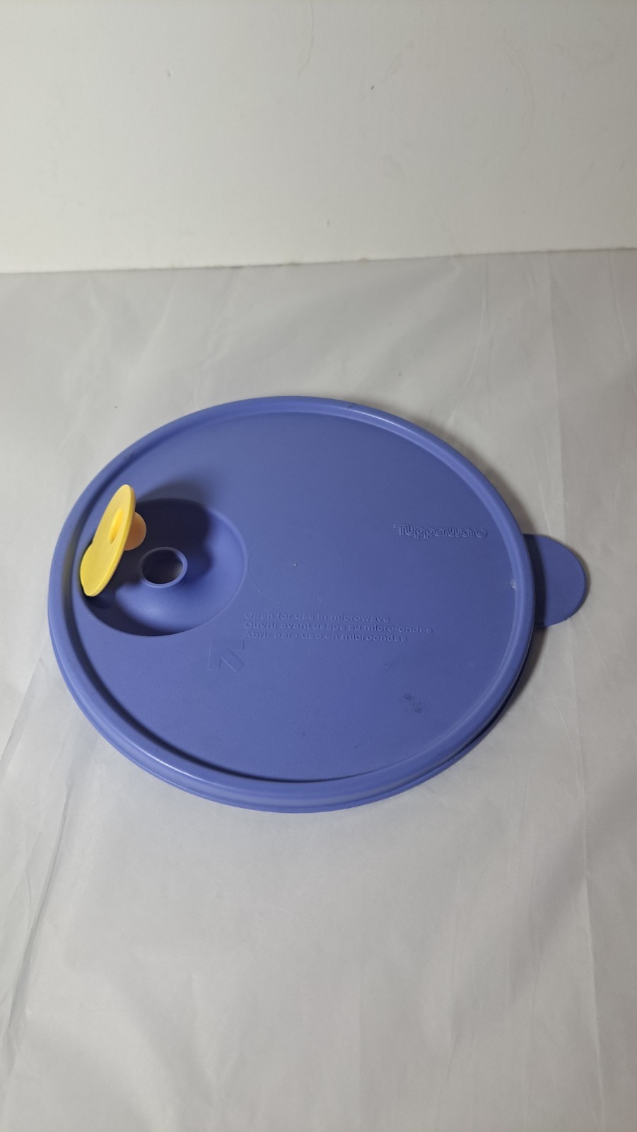 Tupperware Vented Lid 2649 B Blue Crystal Wave Replacement Seal Lid Top Only