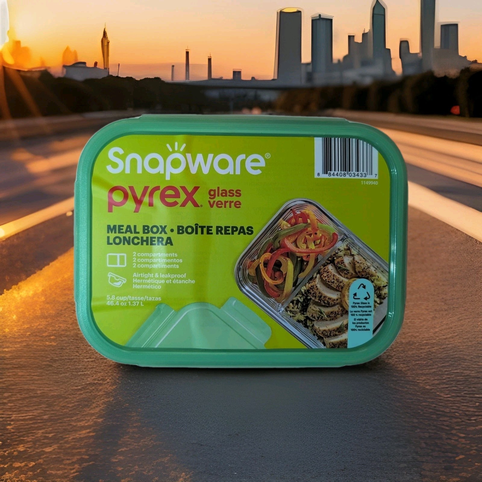 SNAPWARE PYREX GLASS MEAL BOX 2 COMPARTMENTS w/LID 5.8 CUP/46.4 OZ. NEW