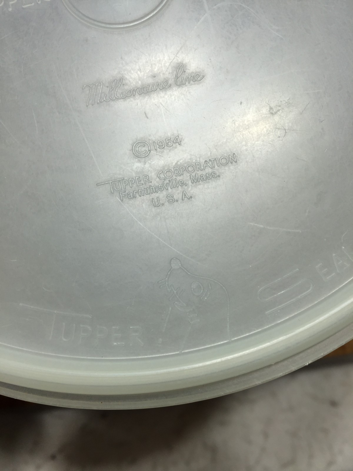 VTG Tupperware Canister Clear 265-6 With Clear Lid 228-3