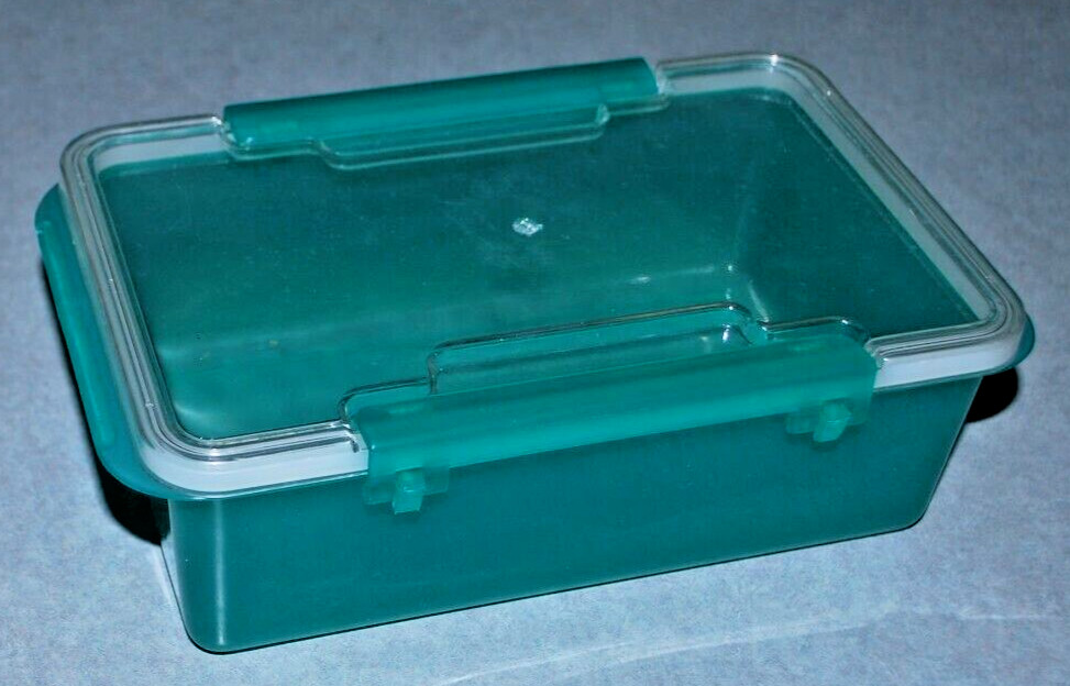 56 oz. 1600 ml Rectangle Plastic Box w Latching Lid Container Storage Organizer