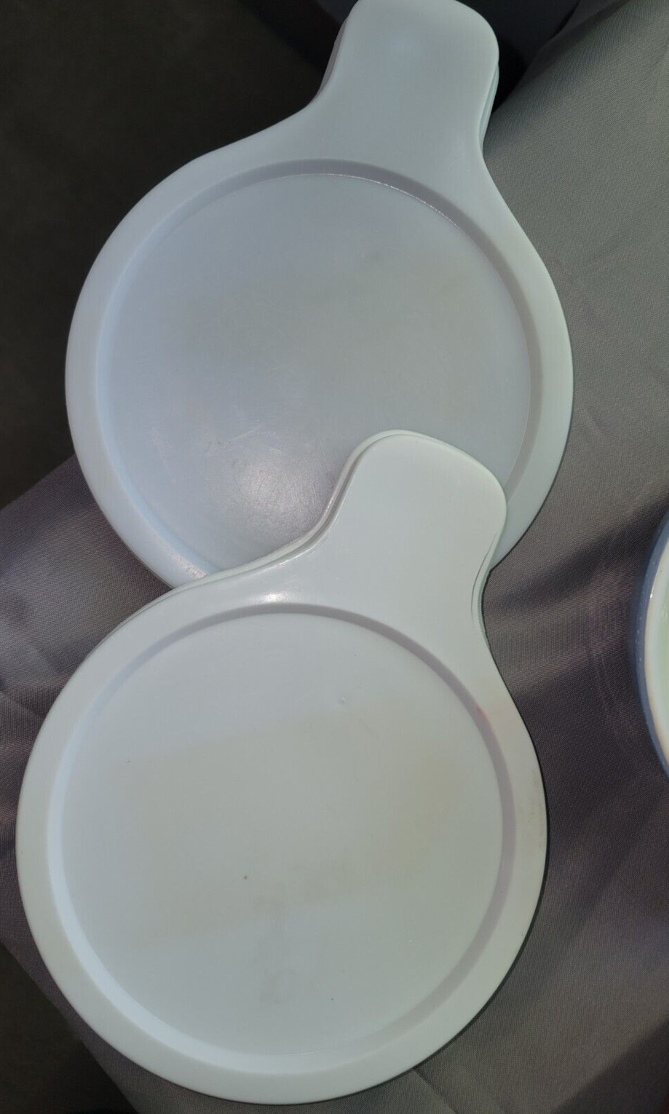 Set of 2 Serving/Soup/Cereal? Containers with lids made by WCL made in China