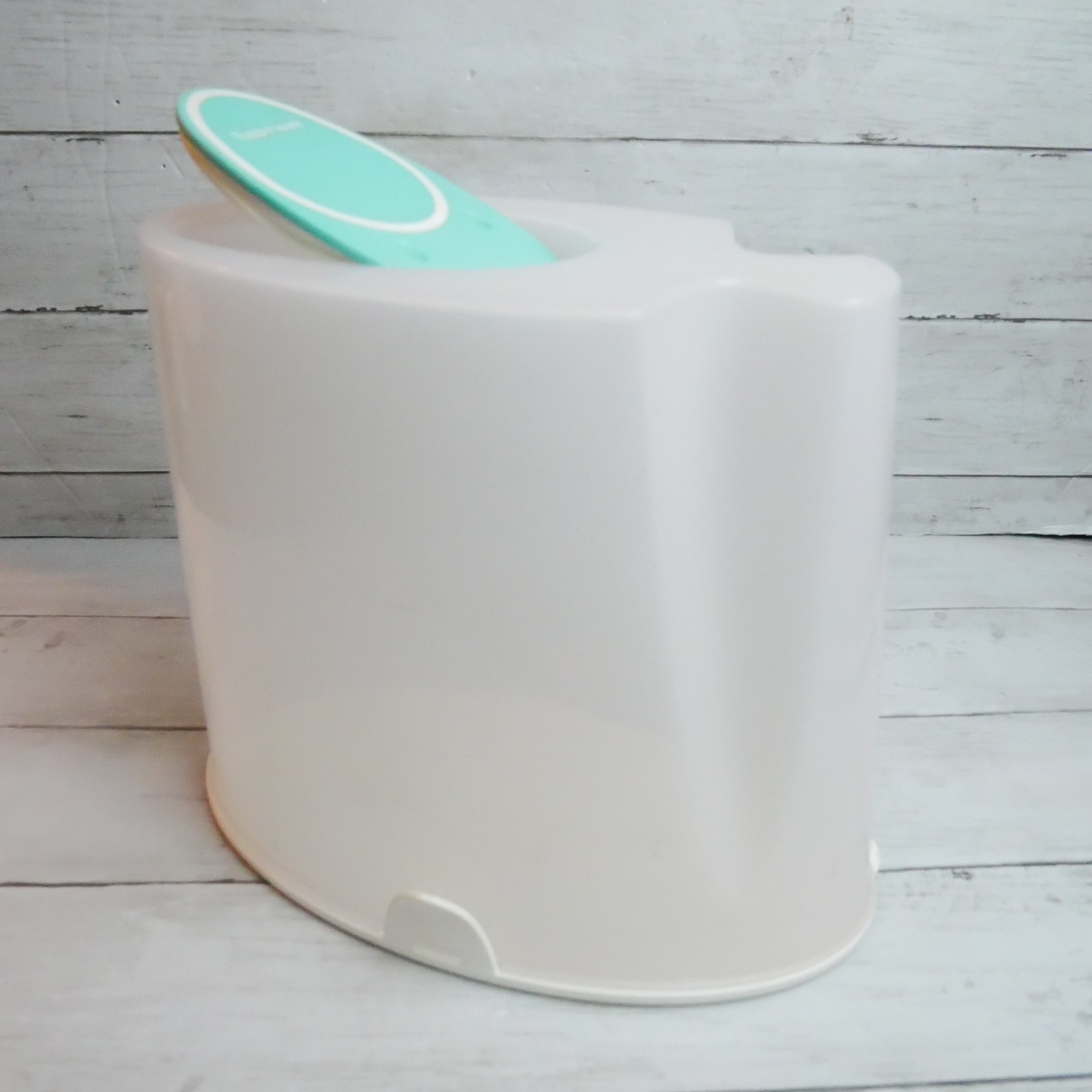 Tupperware 21 Cup FIFO-First In First Out Cereal Grains Storage Container READ