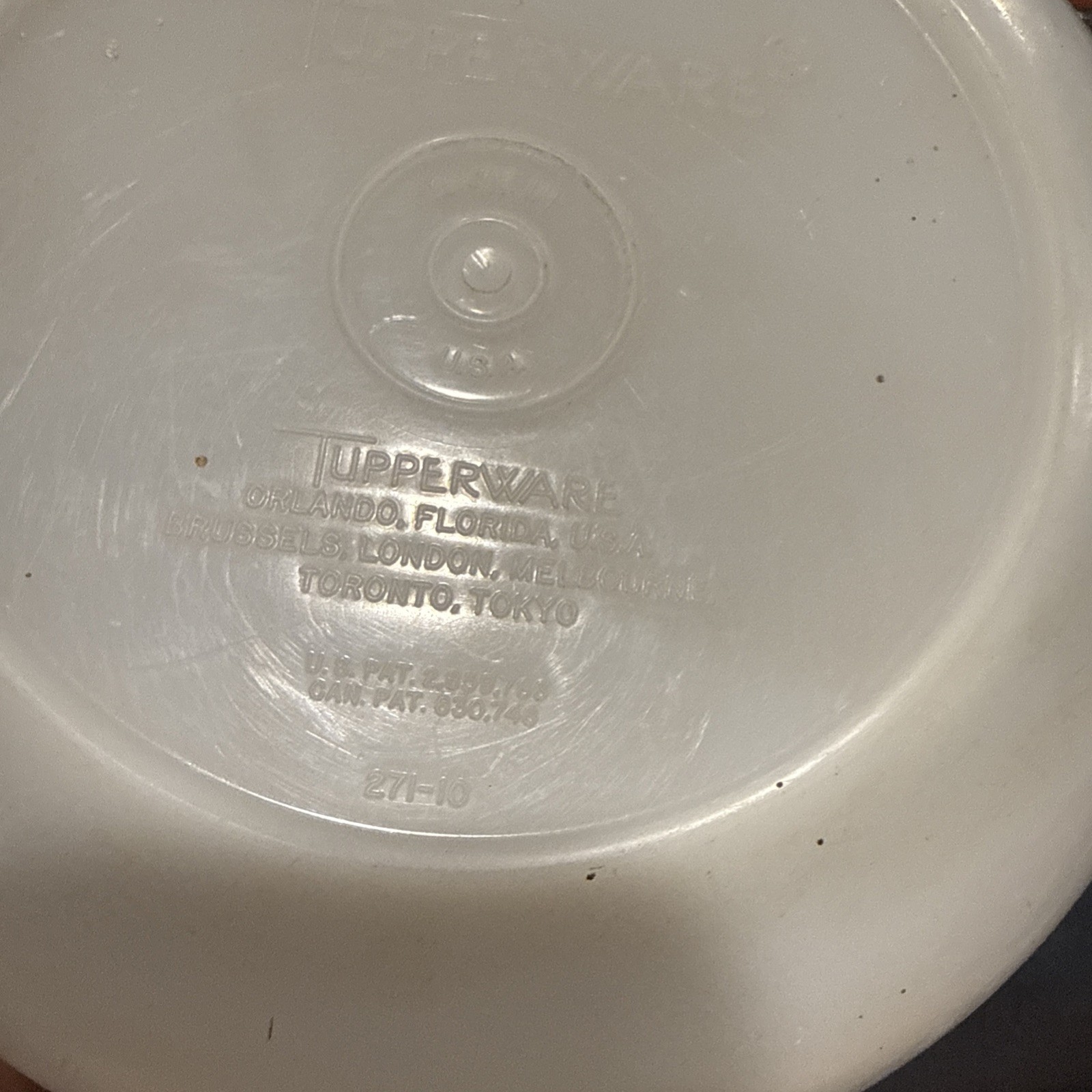 LOT of 5 Tupperware Bowls 228-5 and 3621B-with Lids Vintage!