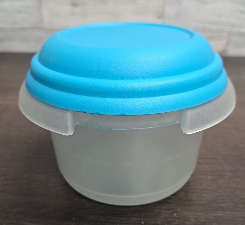 3pc Set 9.5oz, 16oz, 60oz Round Plastic Food Storage Bowls Blue Lids Unbranded