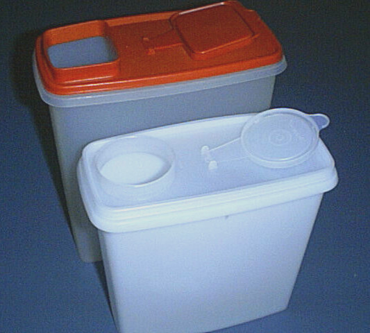 TUPPERWARE Super Cereal Storer 20 Cup #1588 and 13 Cup Keeper #469 RED & WHITE