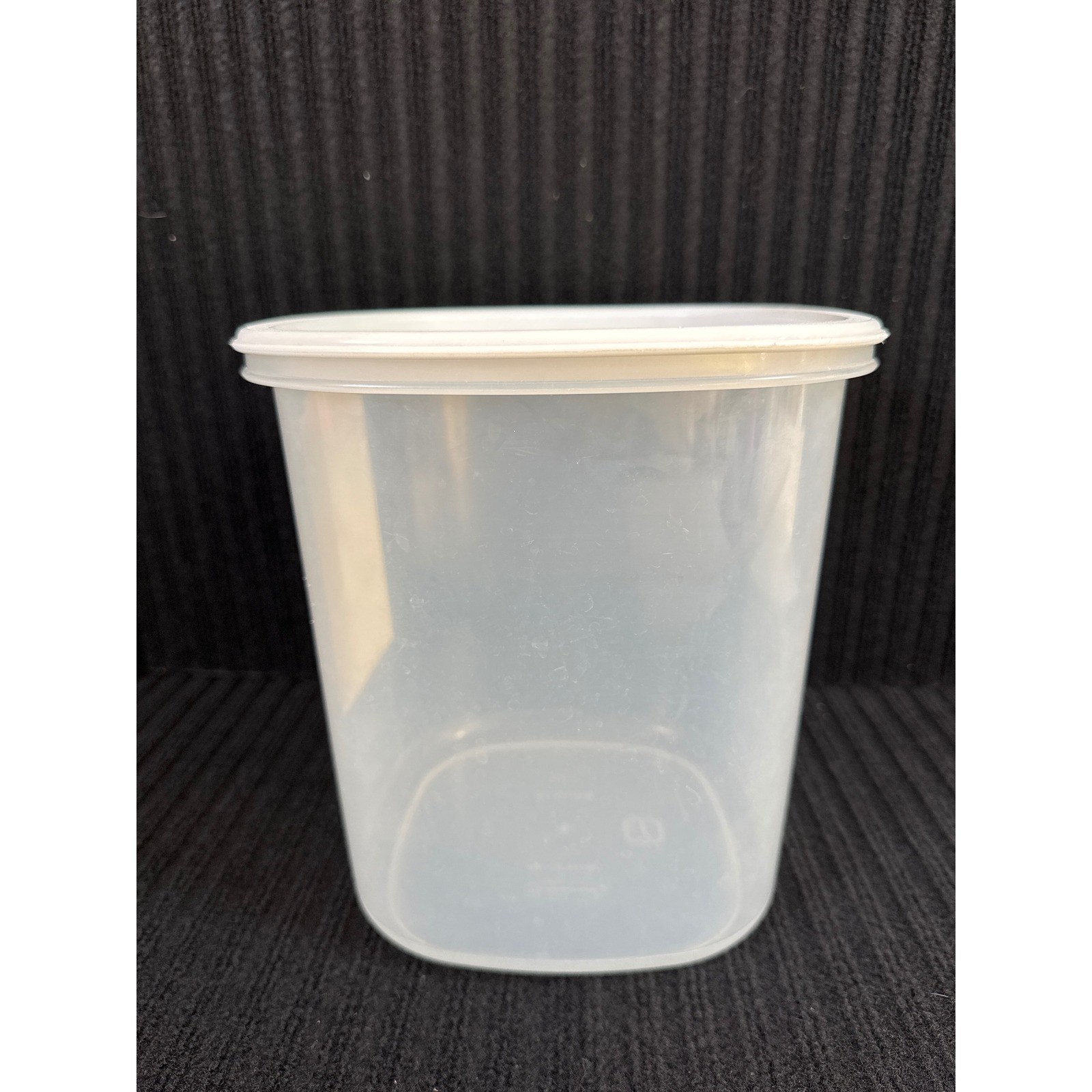 NEW Rubbermaid Servin’ Saver Canister #7 21 Cups 5.0 Container White Lid