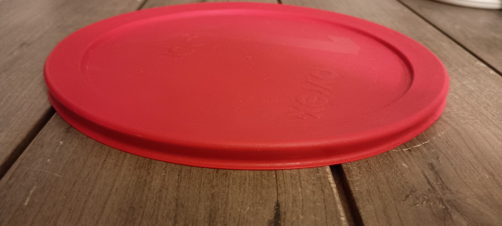 Pyrex 323-PC Round Red Replacement Lid 1.5 Qt 8.5″
