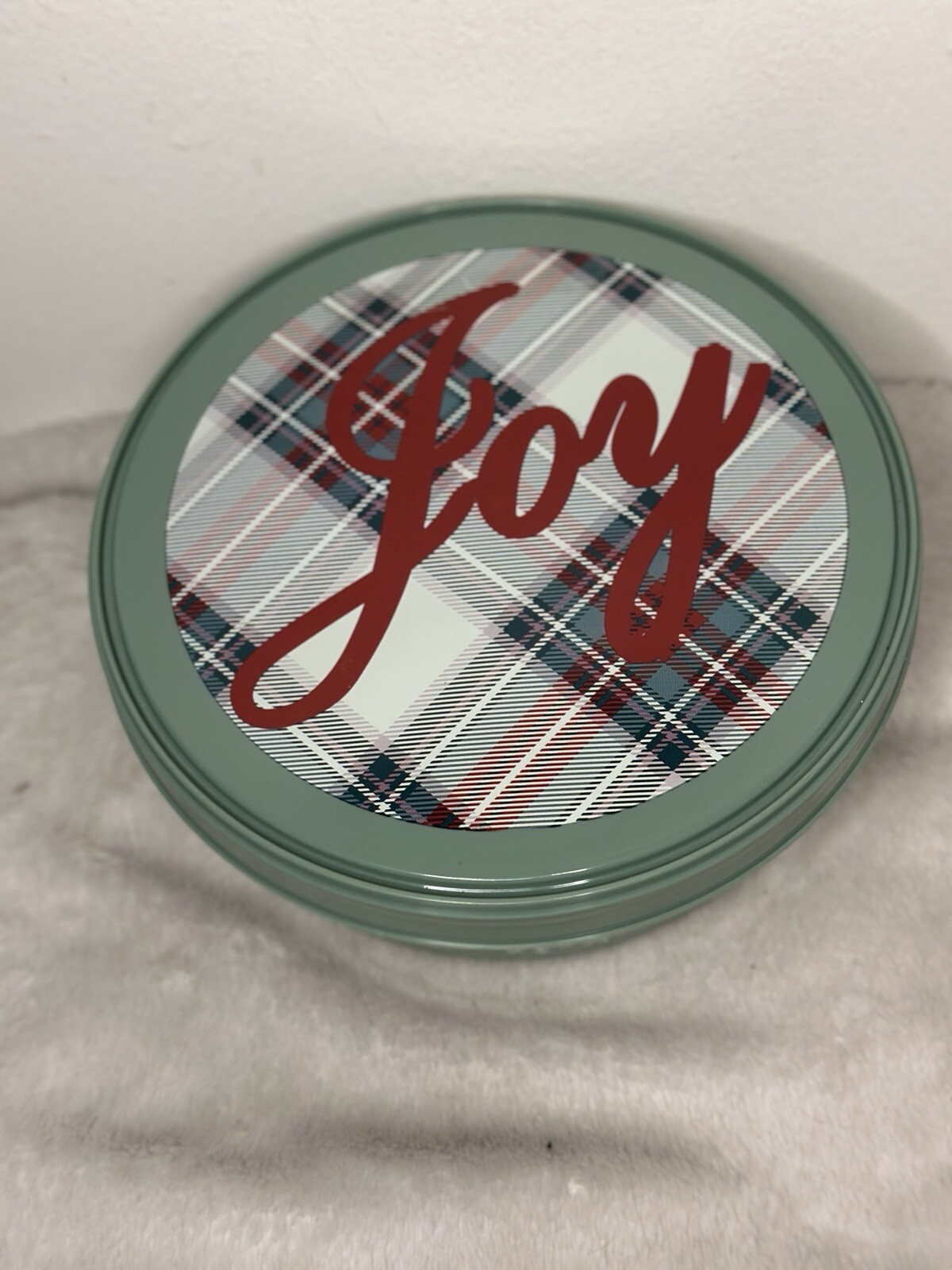 7 in “Joy” Plastic Container