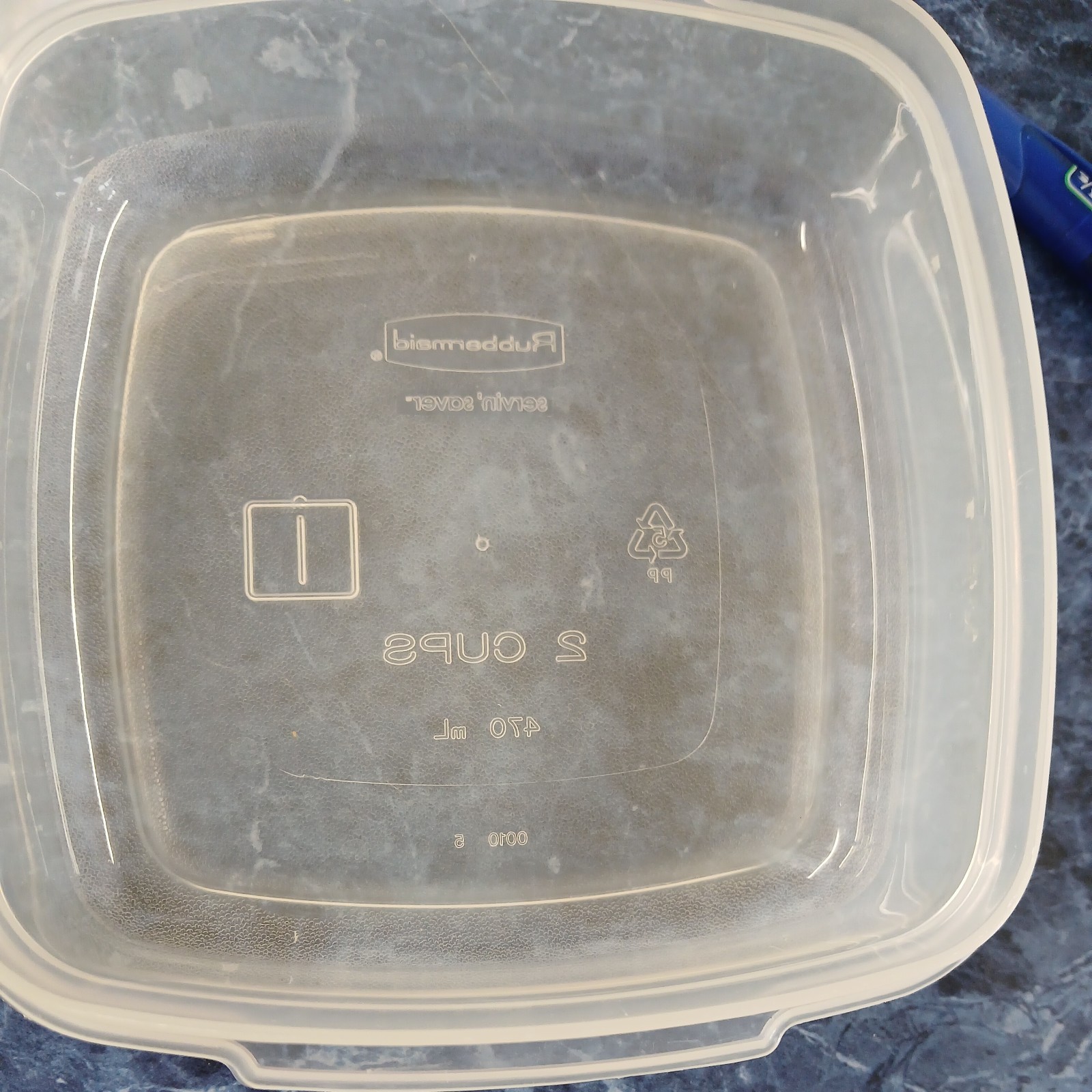 Vintage Rubbermaid Servin’ Saver Food Storage Container Almond Lid 2 Cups