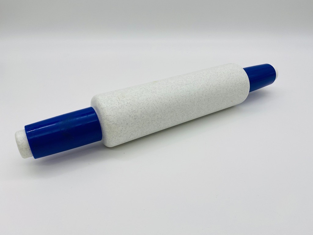 Vintage Speckled White Blue 16″ Fillable TUPPERWARE Rolling Pin 9″ Body with Cap