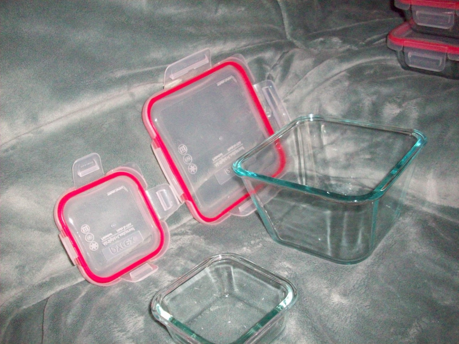 Pyrex storage glass baking Square with lids 4 x 2 – 6 1/2 x 4