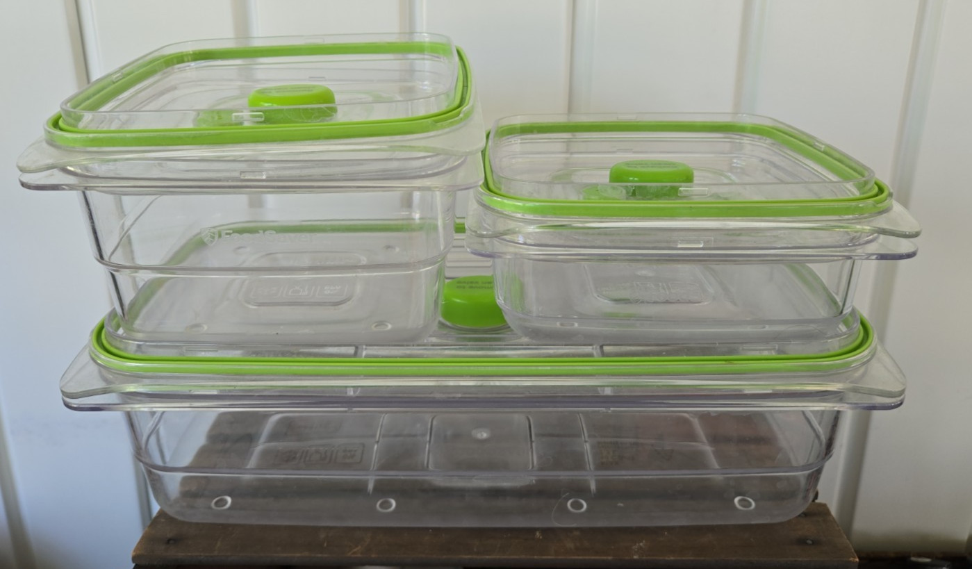 FoodSaver Vacuum Sealed Fresh Containers: 3- 3 Cups, 5 Cups and 10 Cups with Lid