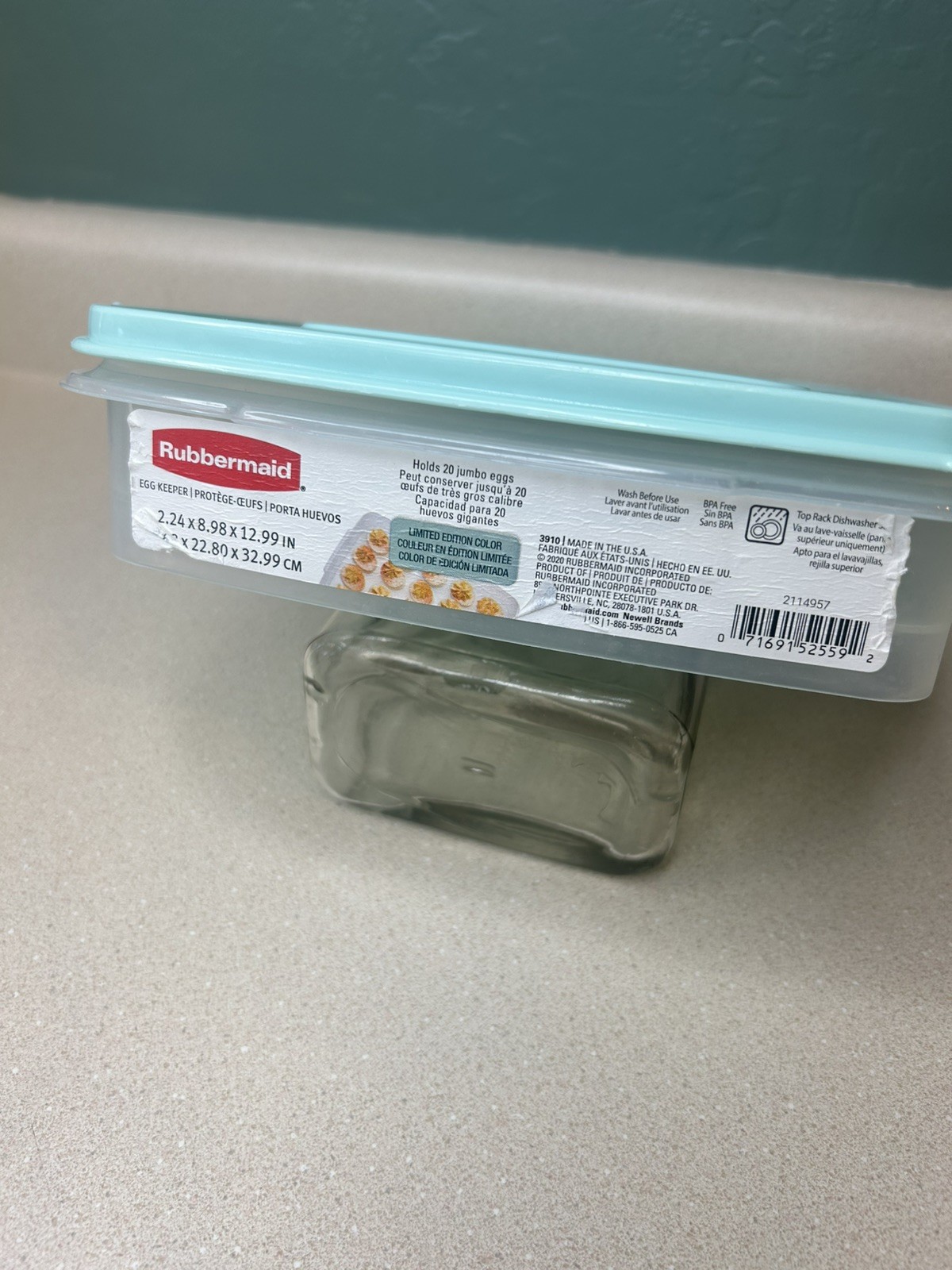 Rubbermaid Egg Keeper #3910 Servin’ Saver Tray Container Holds 20 Eggs Teal Lid