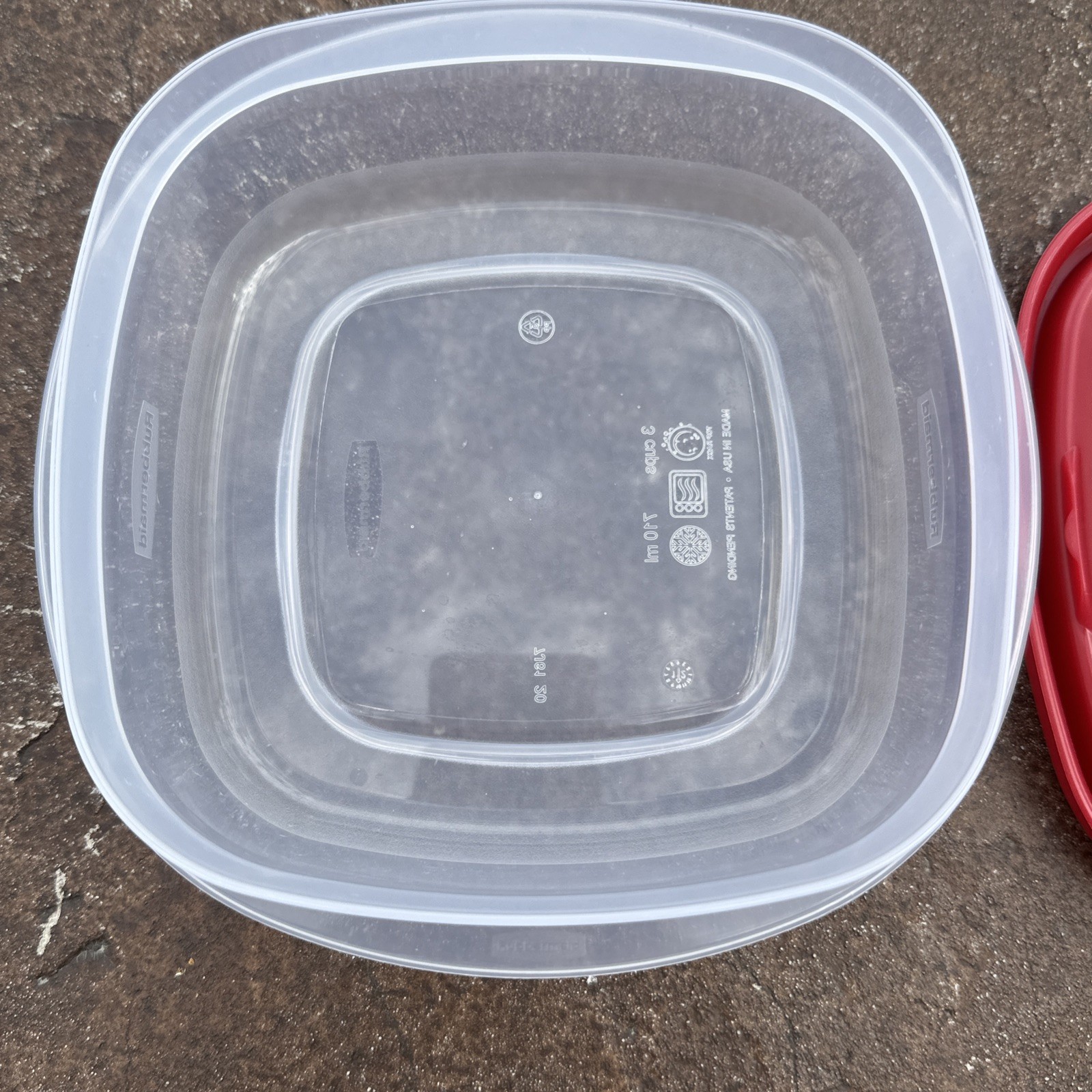Rubbermaid Storage Container Easy To Find Red Lid 3 cups (710ml) 7J61