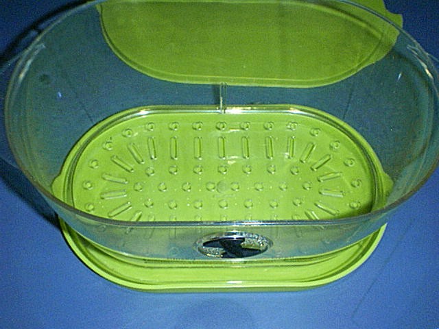 Progressive PREPWORKS Fresh Fruit & Vegetable 4.7 qt Produce Saver Keeper & Vent