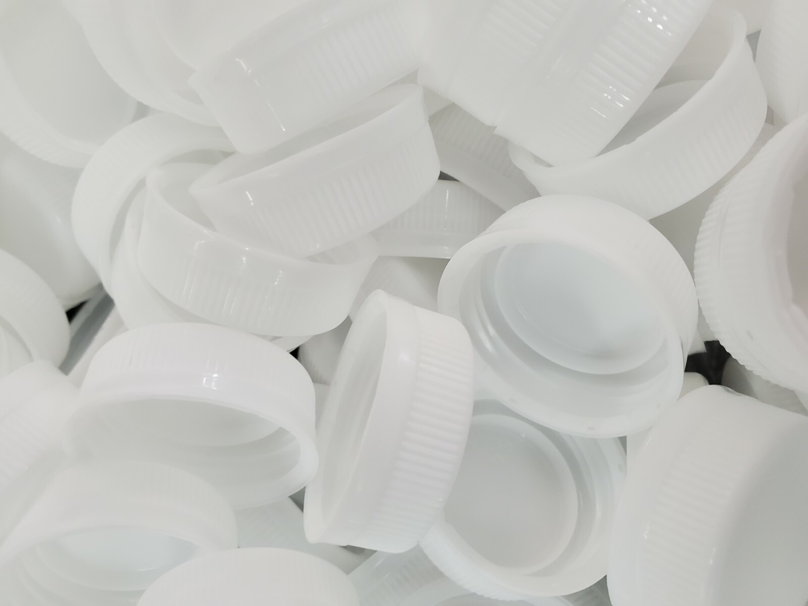 (348) 8oz Clear Plastic Juice Bottles with White Caps👑
