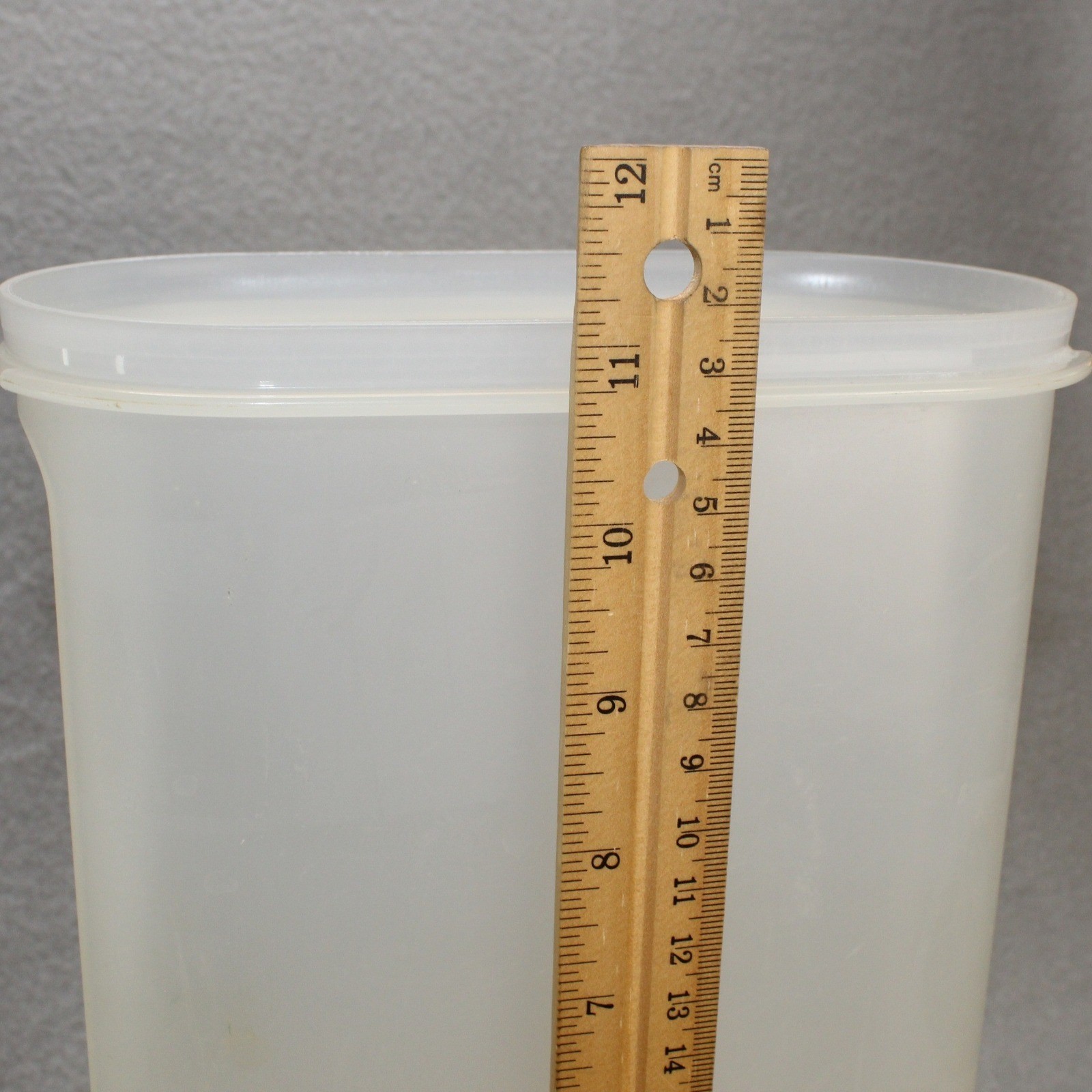 Tupperware Modular Mate Oval 5 Container Red Lid 12.25 Cup Good Vintage Storage