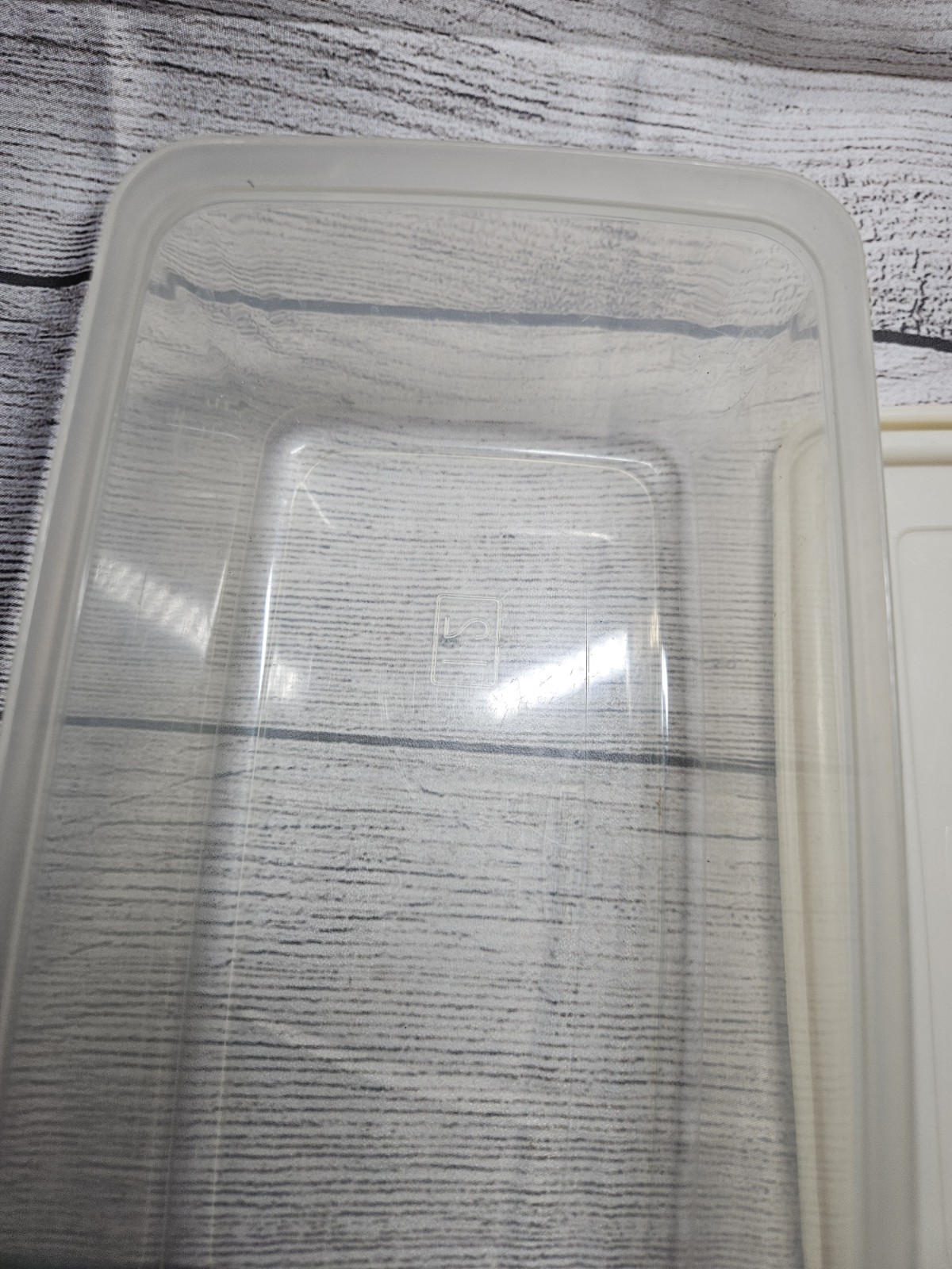 Rubbermaid Servin Saver #12 Rectangle Container – 60 oz (1.7L) – Sheer w/ Beige