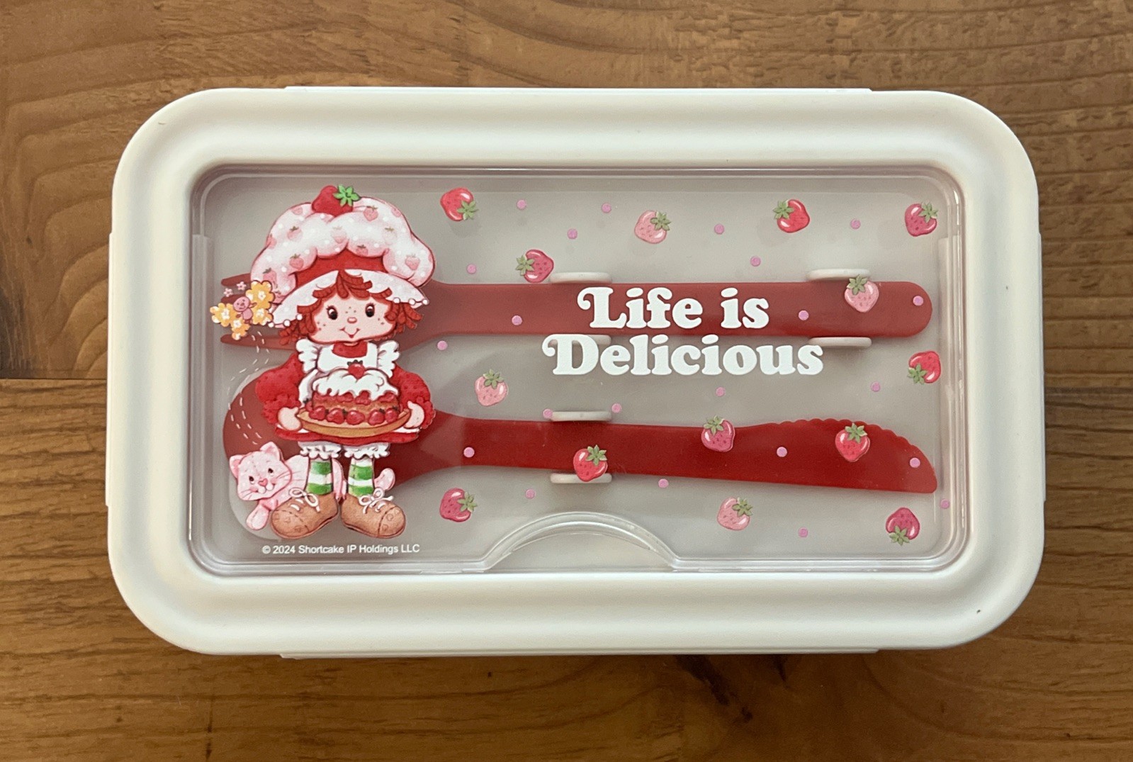 Strawberry Shortcake Lunch Snack Box With Snap Closure Lid Knife Spoon Fork NICE