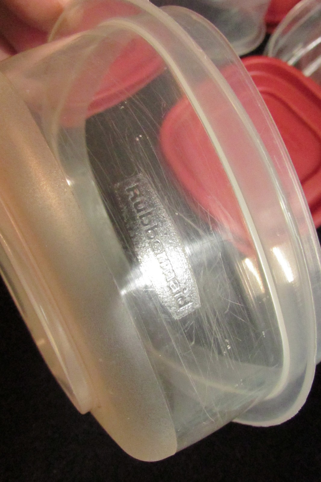 Lot Of 4 RUBBERMAID Easy Find 1.25 Cup CONTAINERS 7J56 7H74 with Red LIDS 7J58