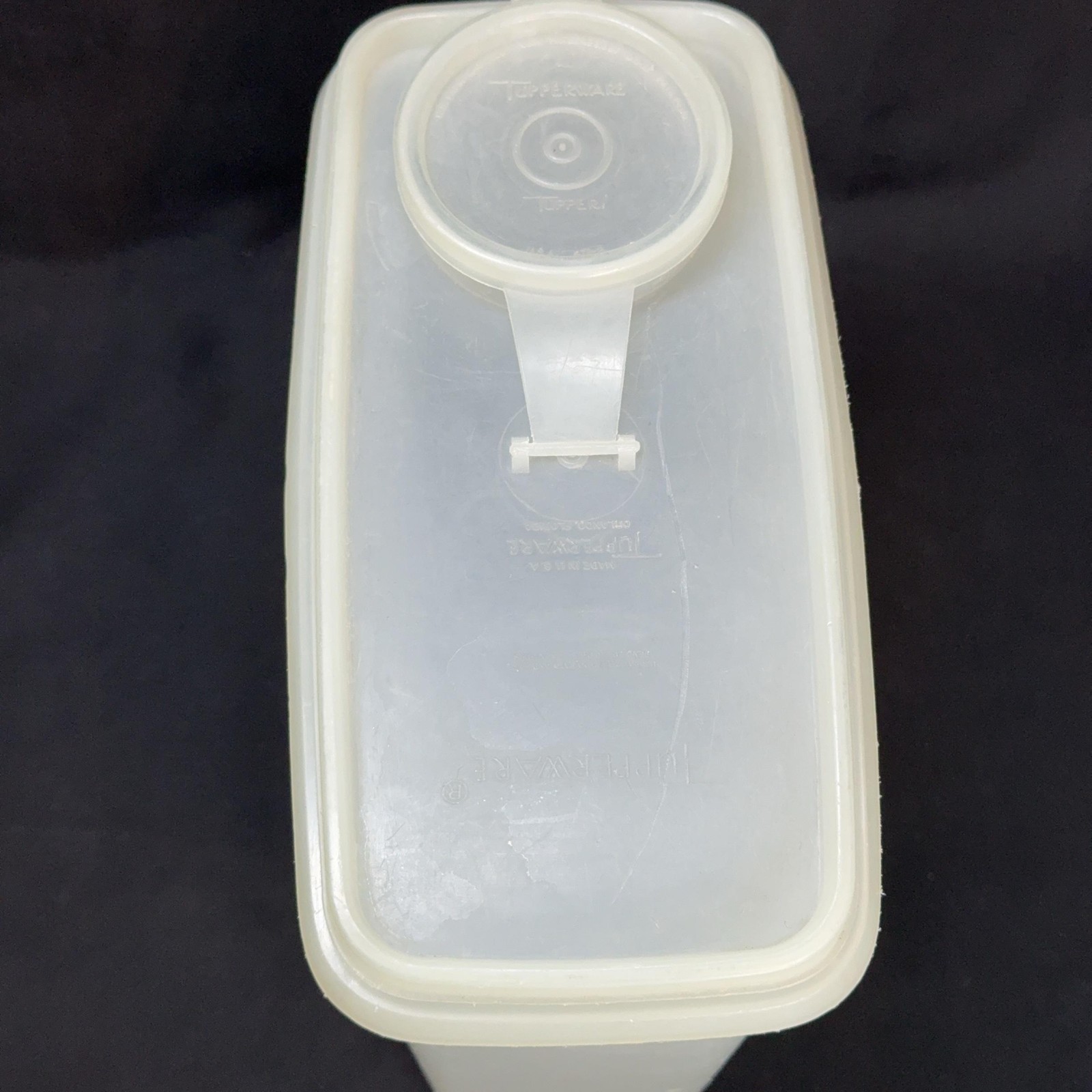 Tupperware Cereal Keeper Container Flip-Top Pour Spout Clear Plastic Storage USA