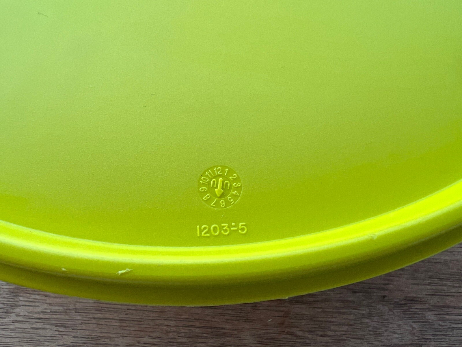 Tupperware Jello Mold- Complete Set With All 3 Pieces Yellow Vintage