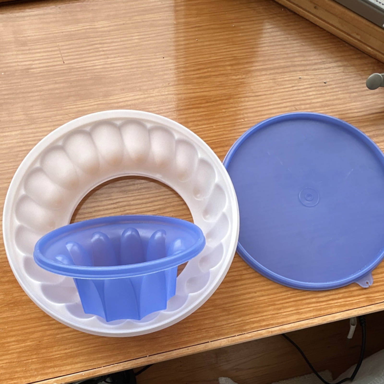Vintage Tupperware Jel-Ring Mold 3 piece