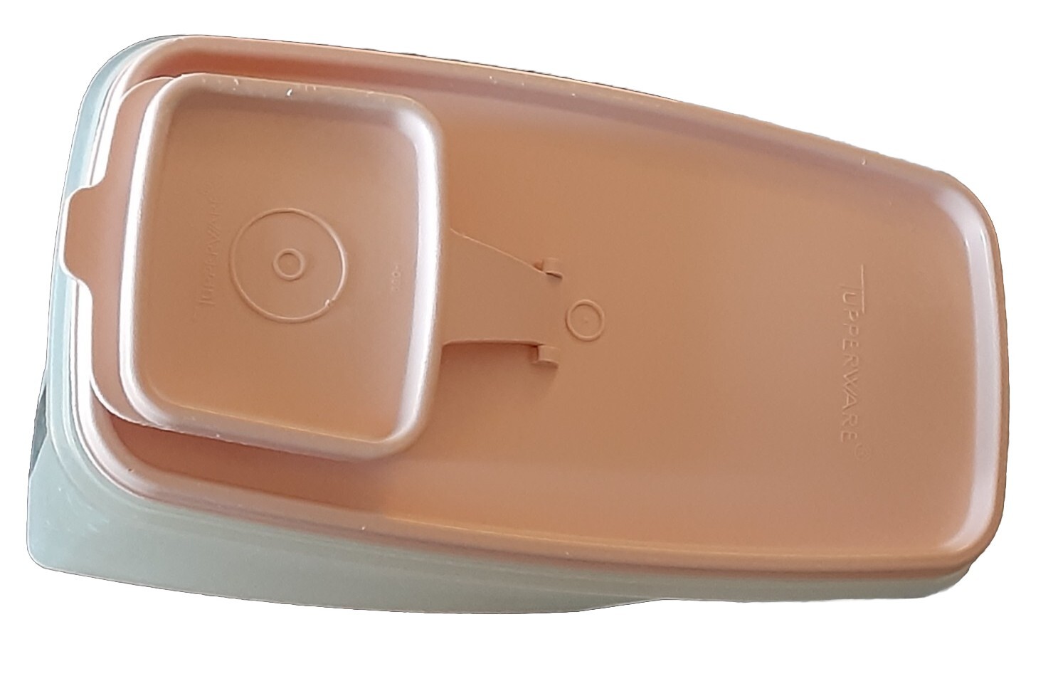 Tupperware Cereal Keeper 20 Cup Pink Lid 1588 10 x 9 x 4.5 Inches Vintage