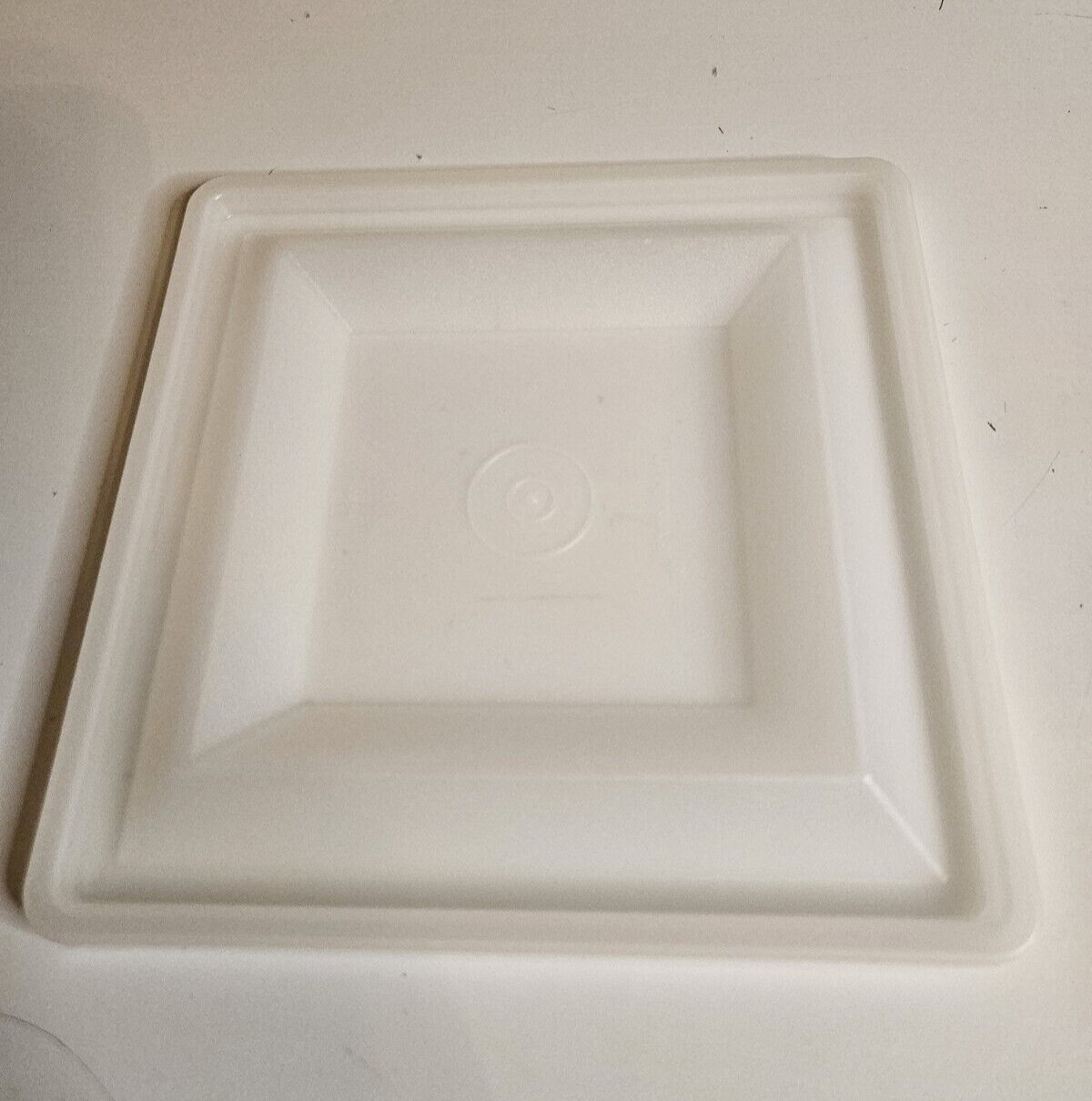 Tupperware 1388 Acrylic Square Blue Bowl with Lid Storage Container 6 1/2″