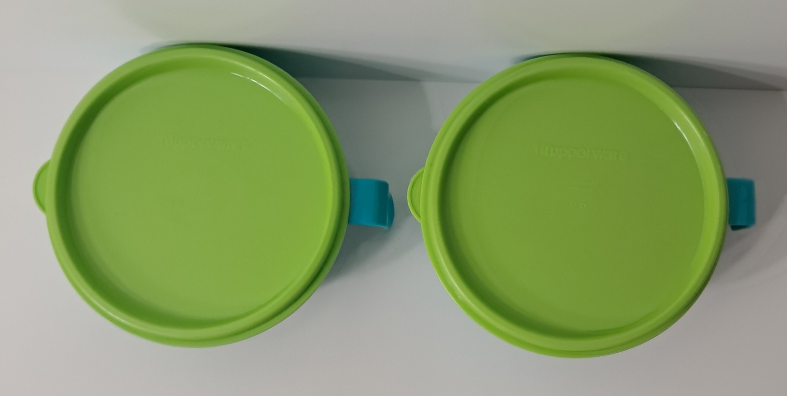 Tupperware Toddlers Bowl Set 2/8 Oz Each Teal Blue Lime Lids Handles 2251A A10