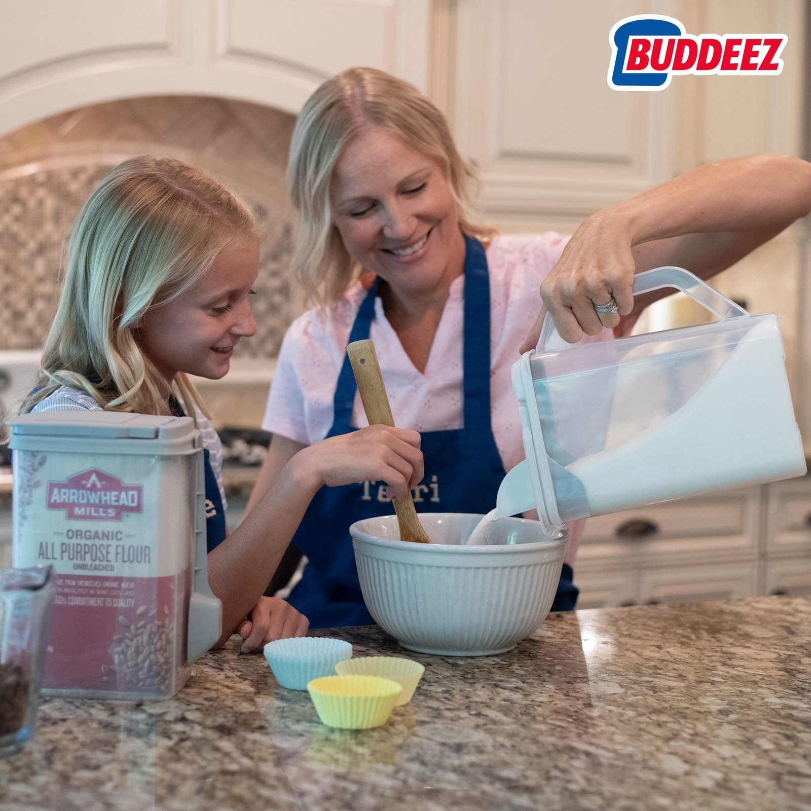 Buddeez Kitchen Pantry Container – Easy Grip Handle for Mess 4 QT, White Lid