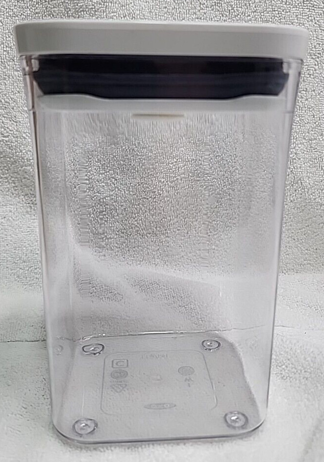 Oxo Pop Storage container 1.1 qt 1.0 liter EUC!!