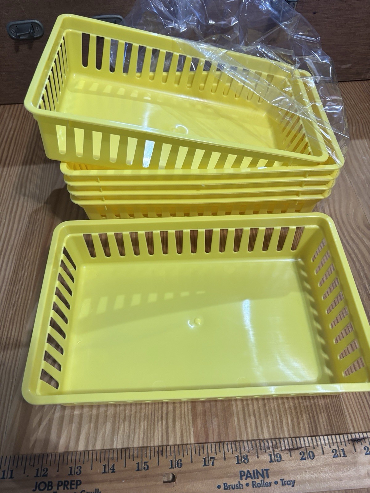 6 Fast Food Baskets Tray YELLOW Plastic Food Service Picnic Party 10 X 6 x 2 1/2
