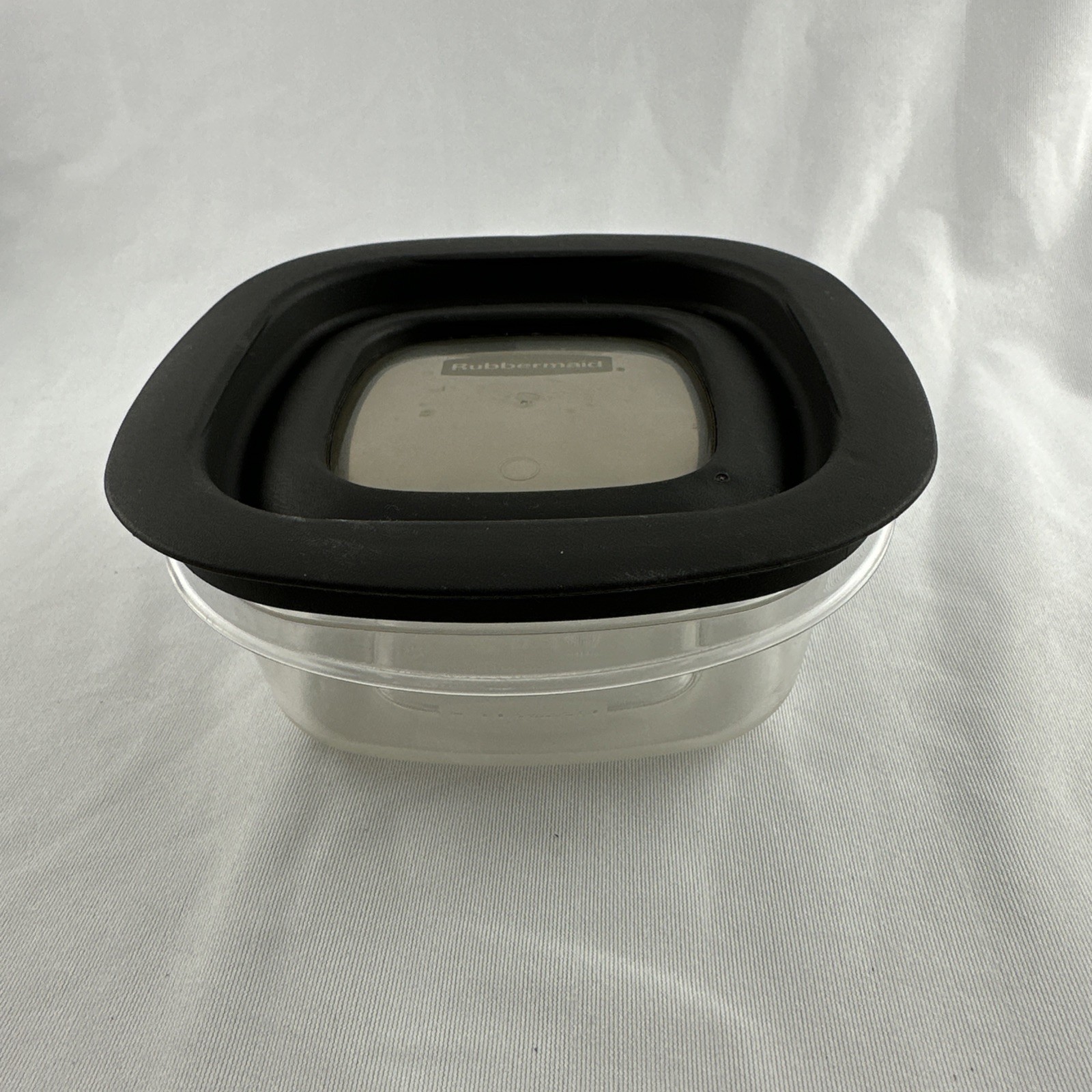Rubbermaid Premier Storage Container 1.25C FG 7H74 Black Lid Clear Acrylic