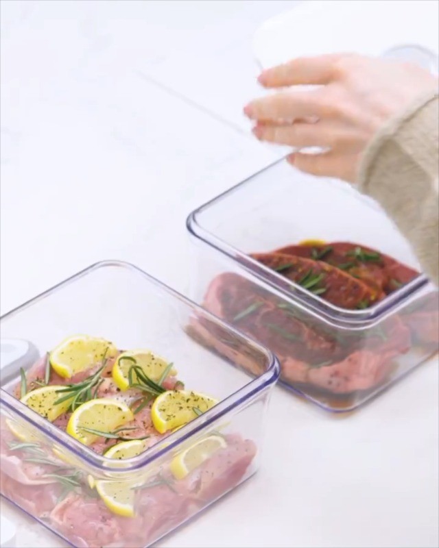 VAKUEN Airtight Food Storage Container Set with Vacuum Sealer, 8 Piece