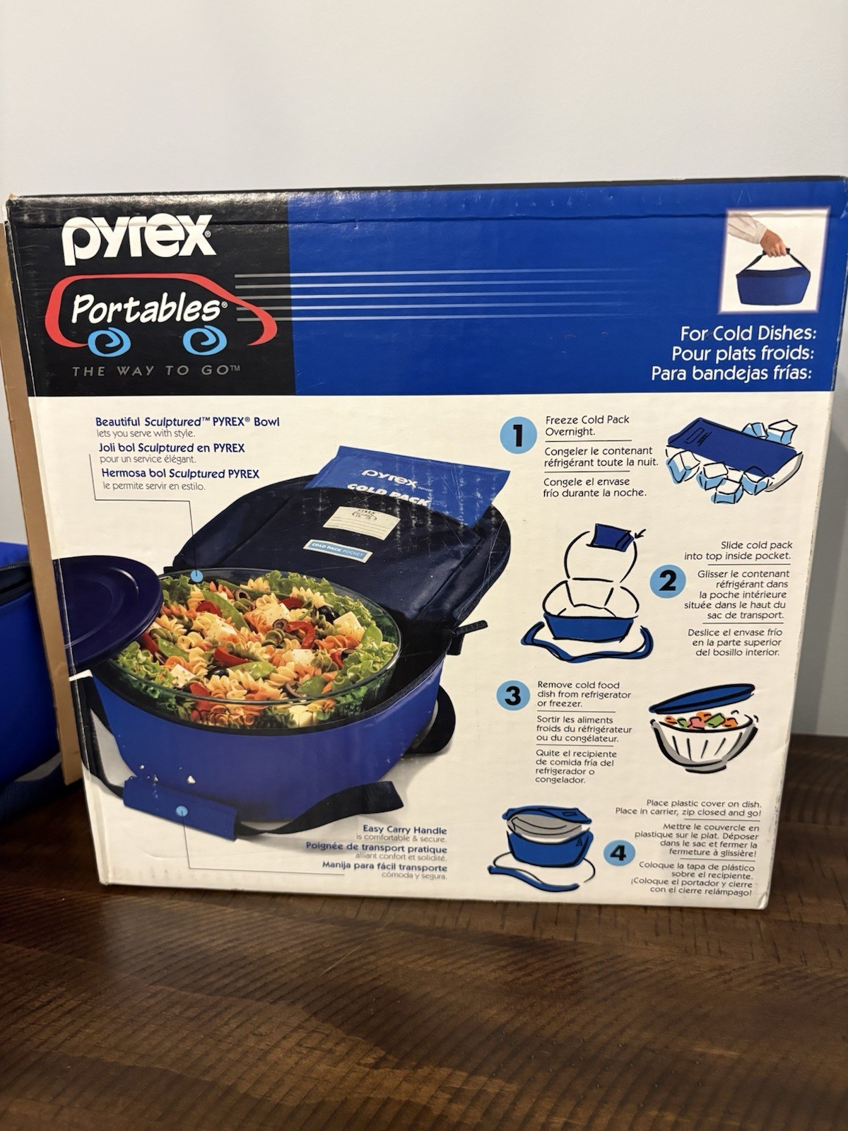 Pyrex Portables 4.5 Qt Party Size Insulated Food Carrier 4 Piece Set – 1998